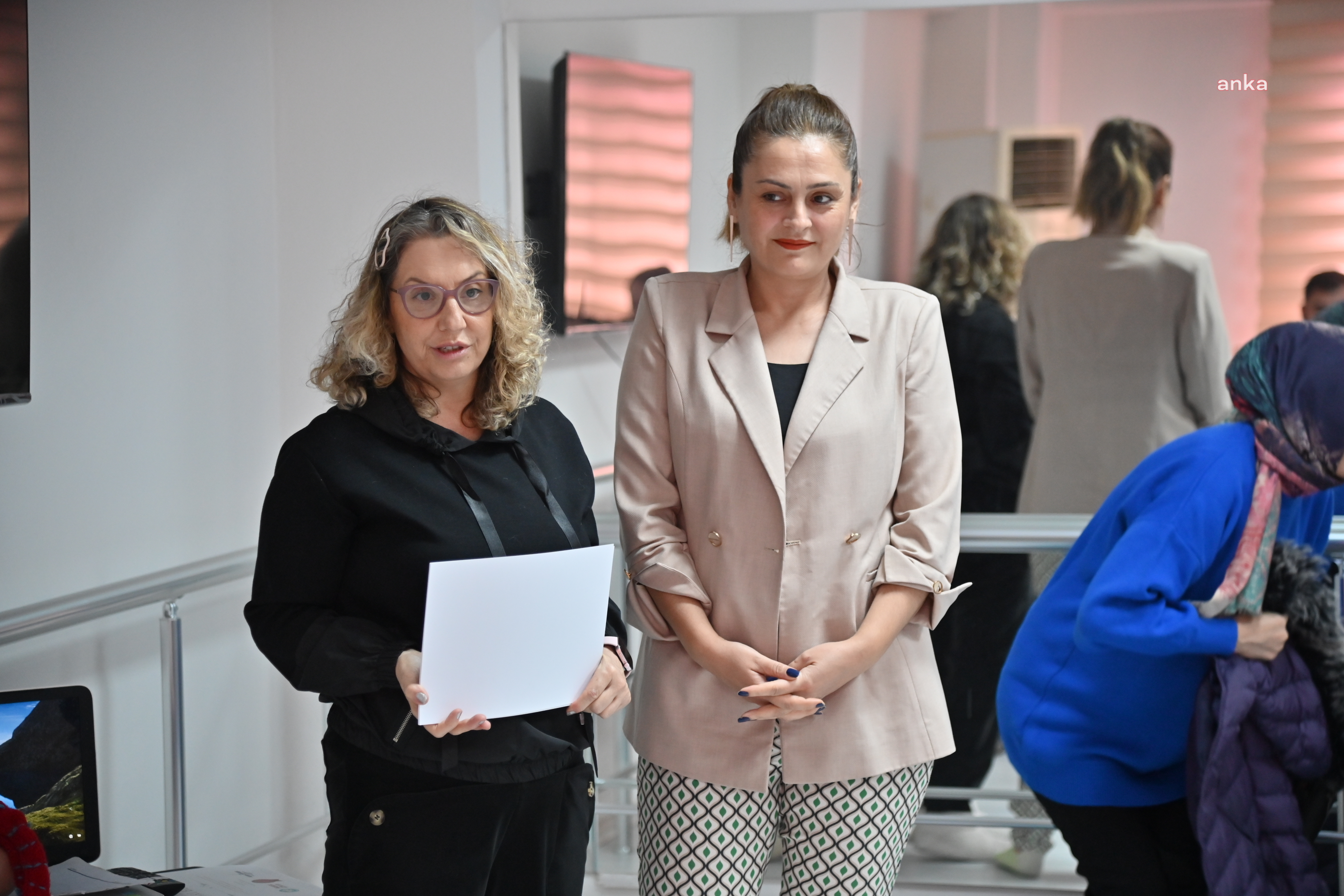 Manisa Büyükşehir Belediyesi'nden anne adaylarına ücretsiz yoga ve doğuma hazırlık eğitimi