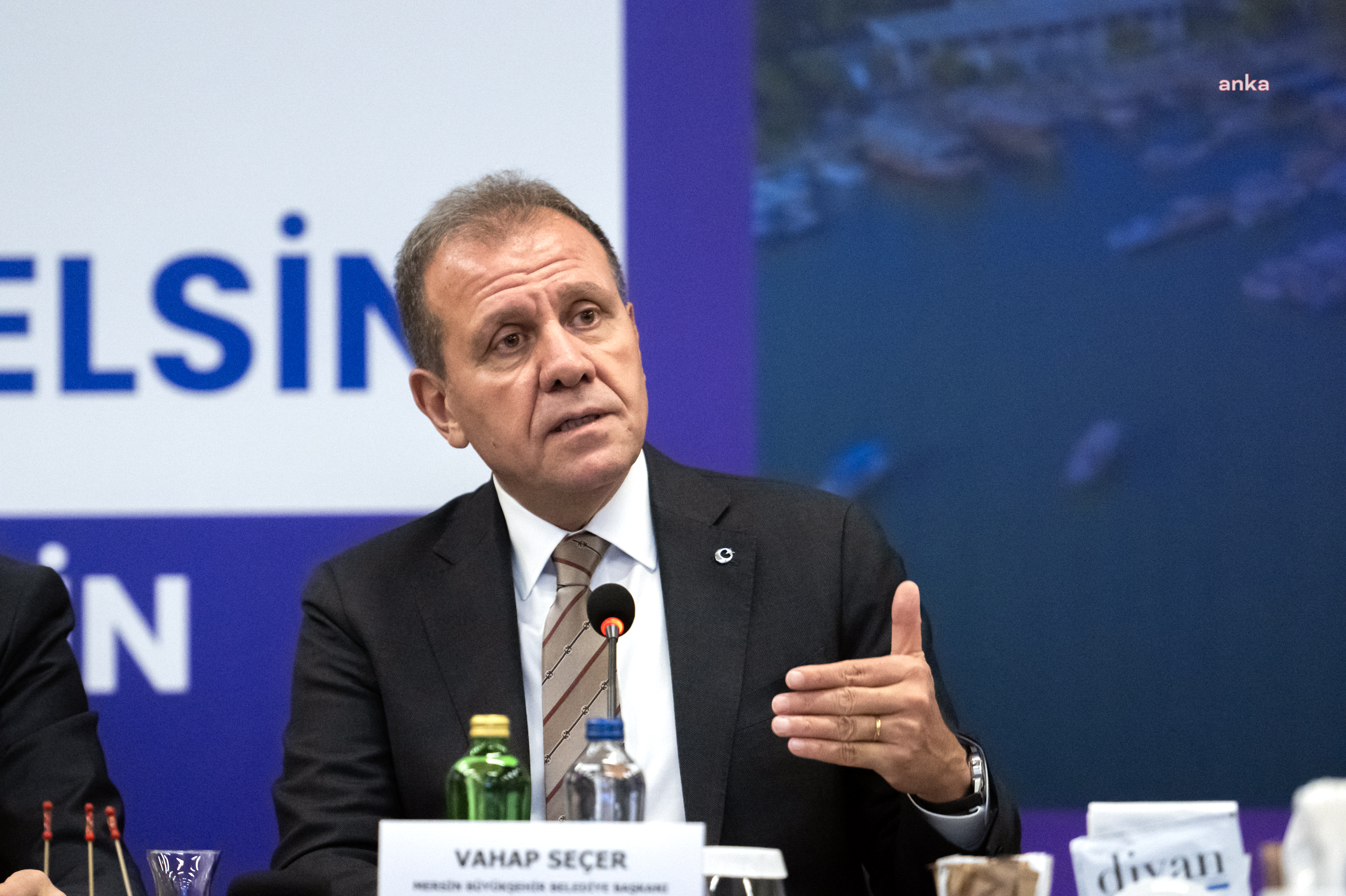 Vahap Seçer, "Mersin Uluslararasılaşma Ana Planı Toplantıları Fahri Konsoloslar Buluşması”na katıldı