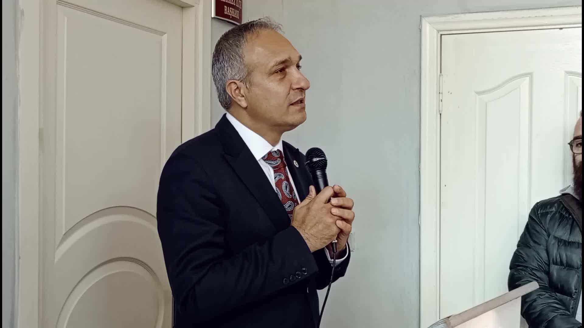 Suat Özçağdaş: "Hukuk devletini tanımayan bir iktidarla karşı karşıyayız''