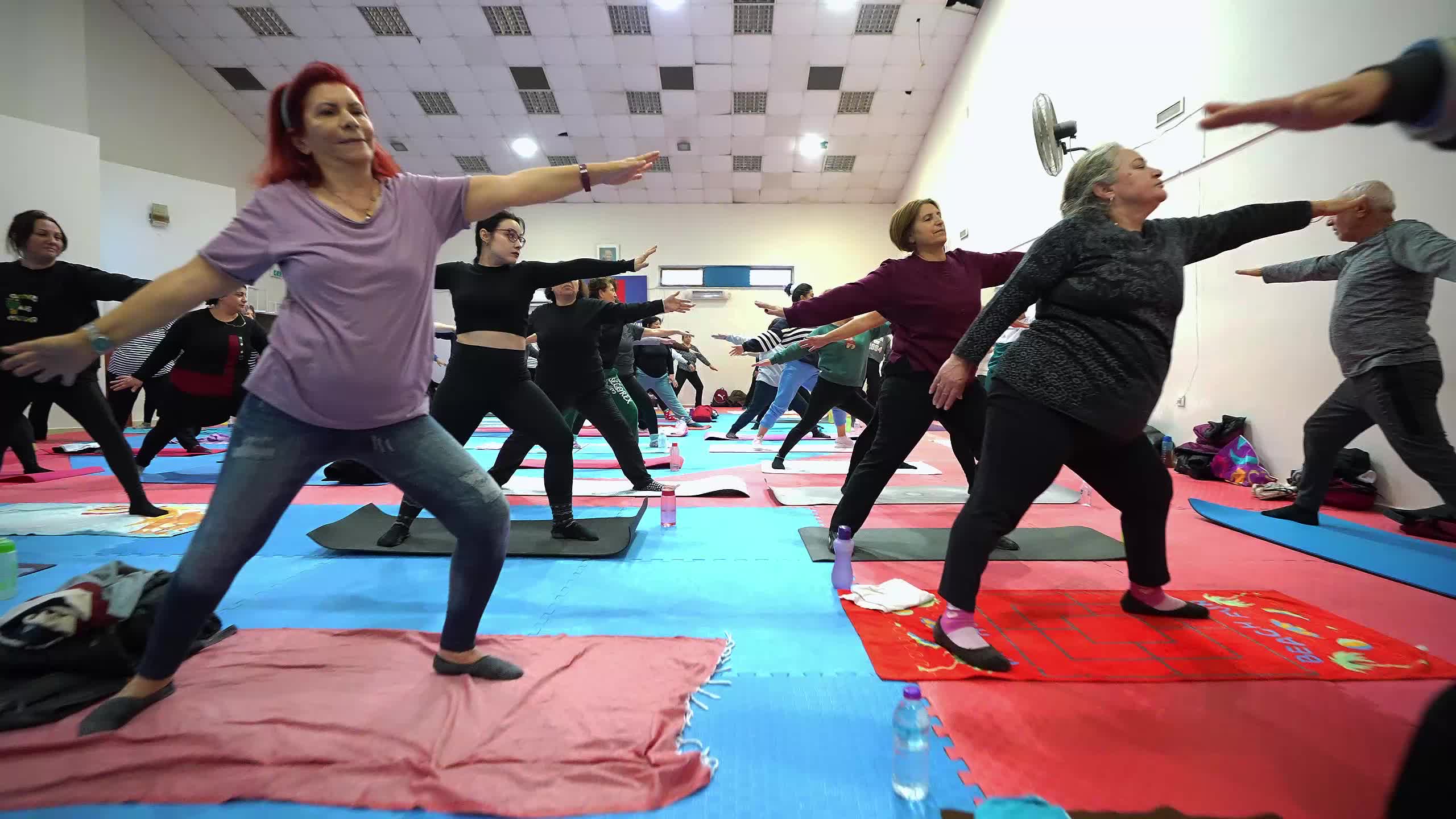 Buca Belediyesi’nin ücretsiz yoga, pilates ve zumba kurslarına kadınlardan yoğun ilgi