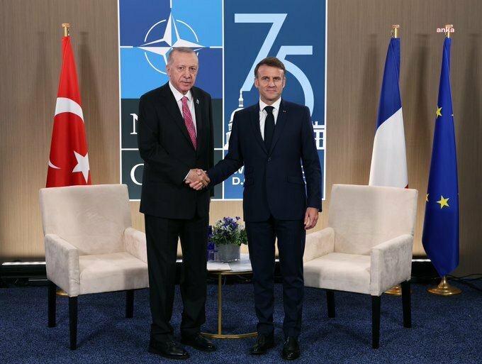 Cumhurbaşkanı Erdoğan, Fransa Cumhurbaşkanı Macron ile Suriye'deki gelişmeleri görüştü
