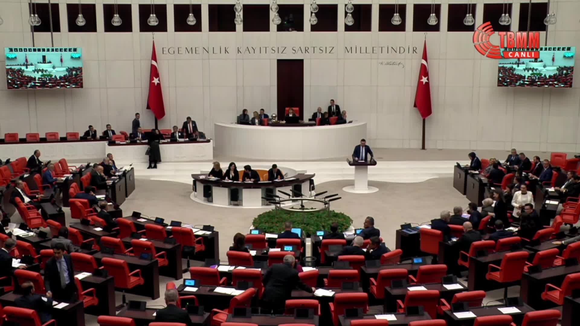TBMM Genel Kurulu... İYİ Partili Burak Akburak'tan Bakan Tekin'e: "Özel okul ücret politikaları sıkı şekilde denetlensin"