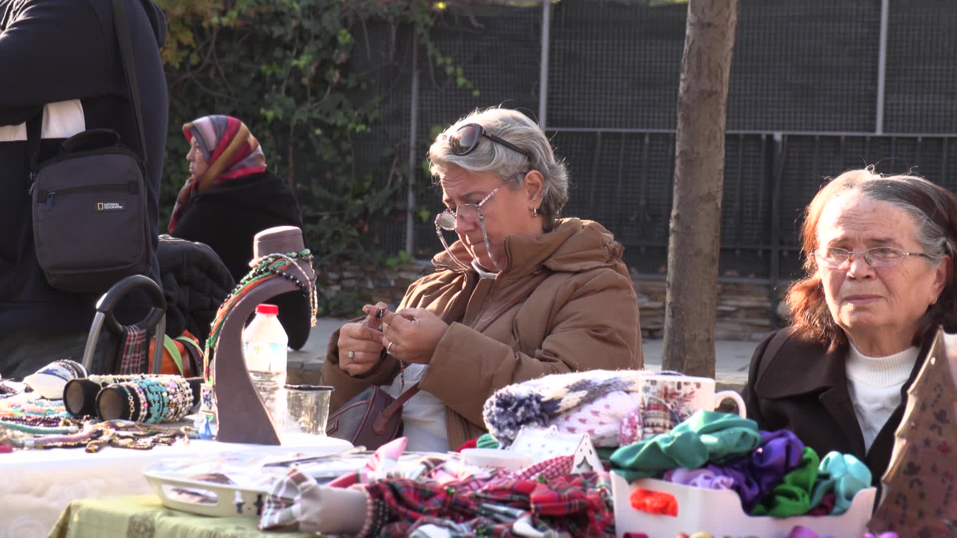 Konak’ta yeni yıl coşkusu kermeslerle devam ediyor