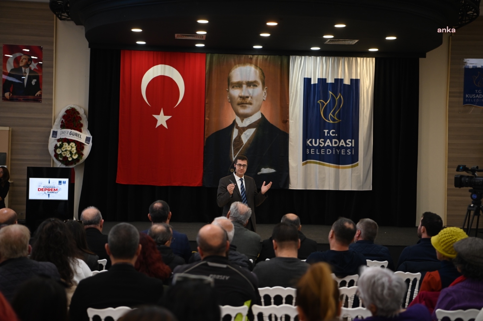Kuşadası’nda ‘deprem’ paneli