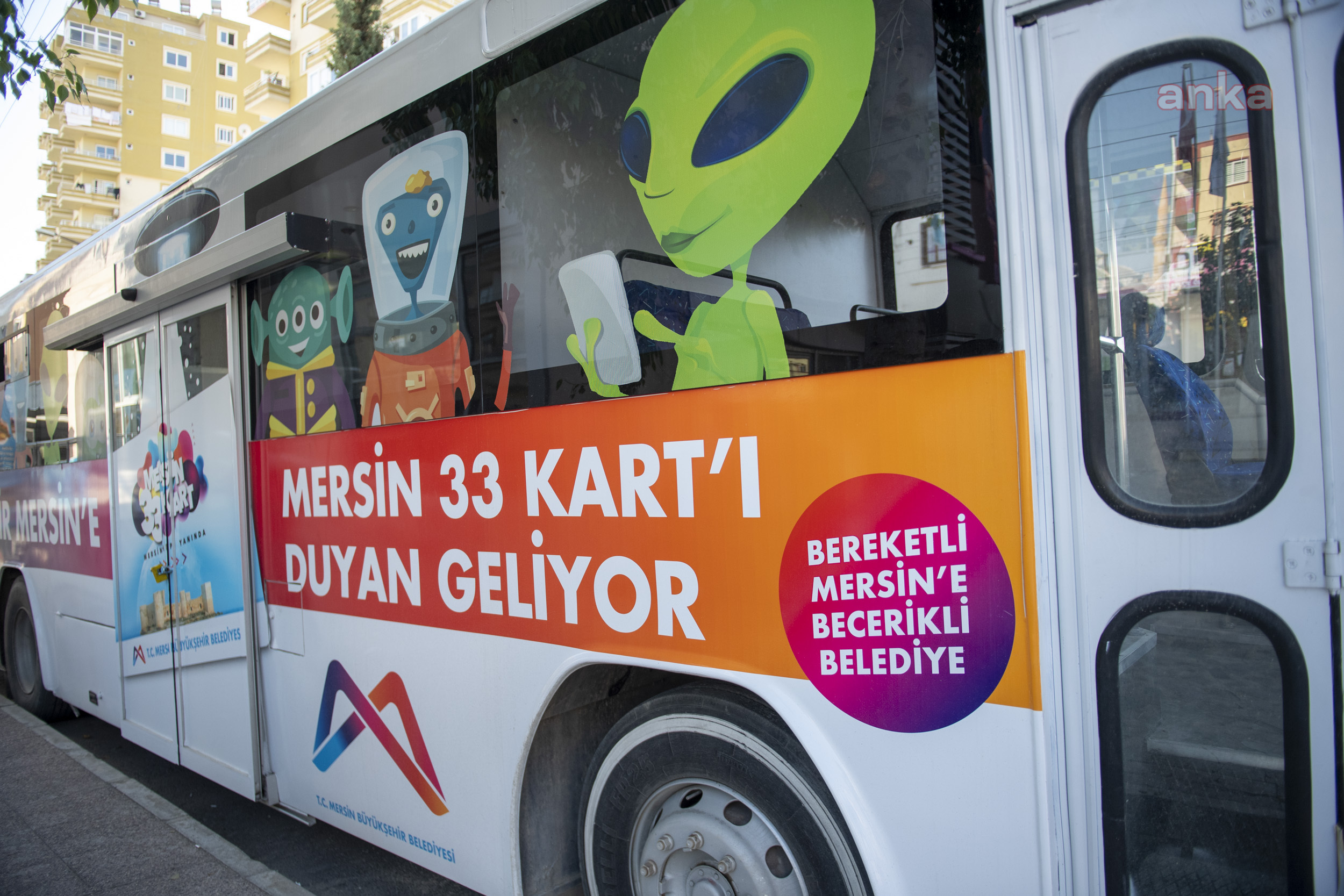 KENTKART MOBİL HİZMET ARACI, MERSİNLİLER İÇİN GÖREV BAŞINDA