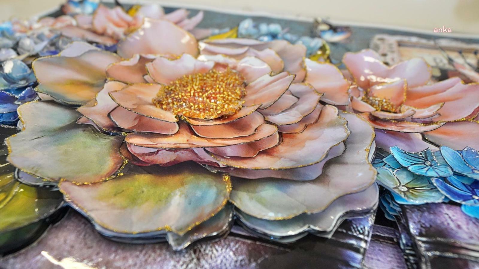 Çeşme Belediyesi'nin sanat ve eğitim kursları başladı
