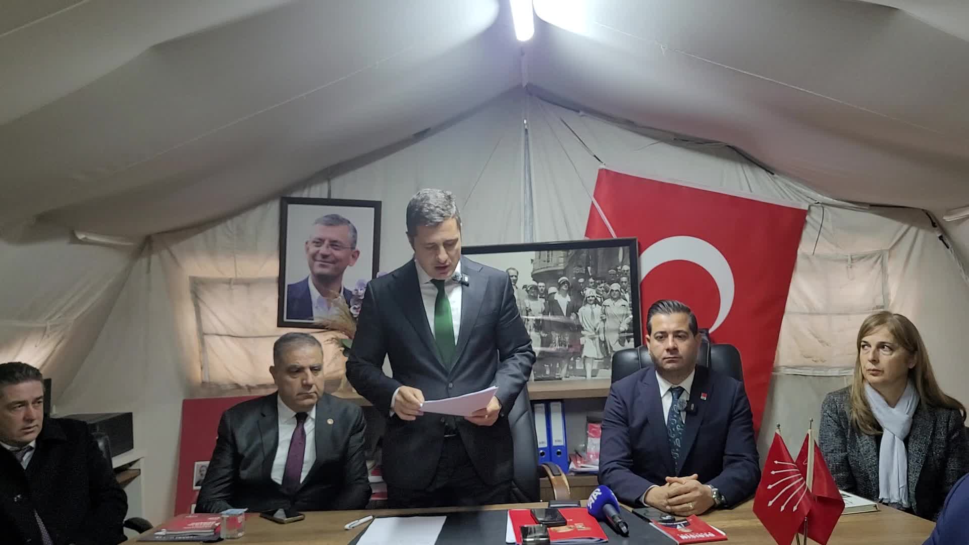 Deniz Yücel, Hatay’dan iktidara seslendi: "Depremin üzerinden iki koca yıl geçti, hangi yaraya merhem oldunuz”
