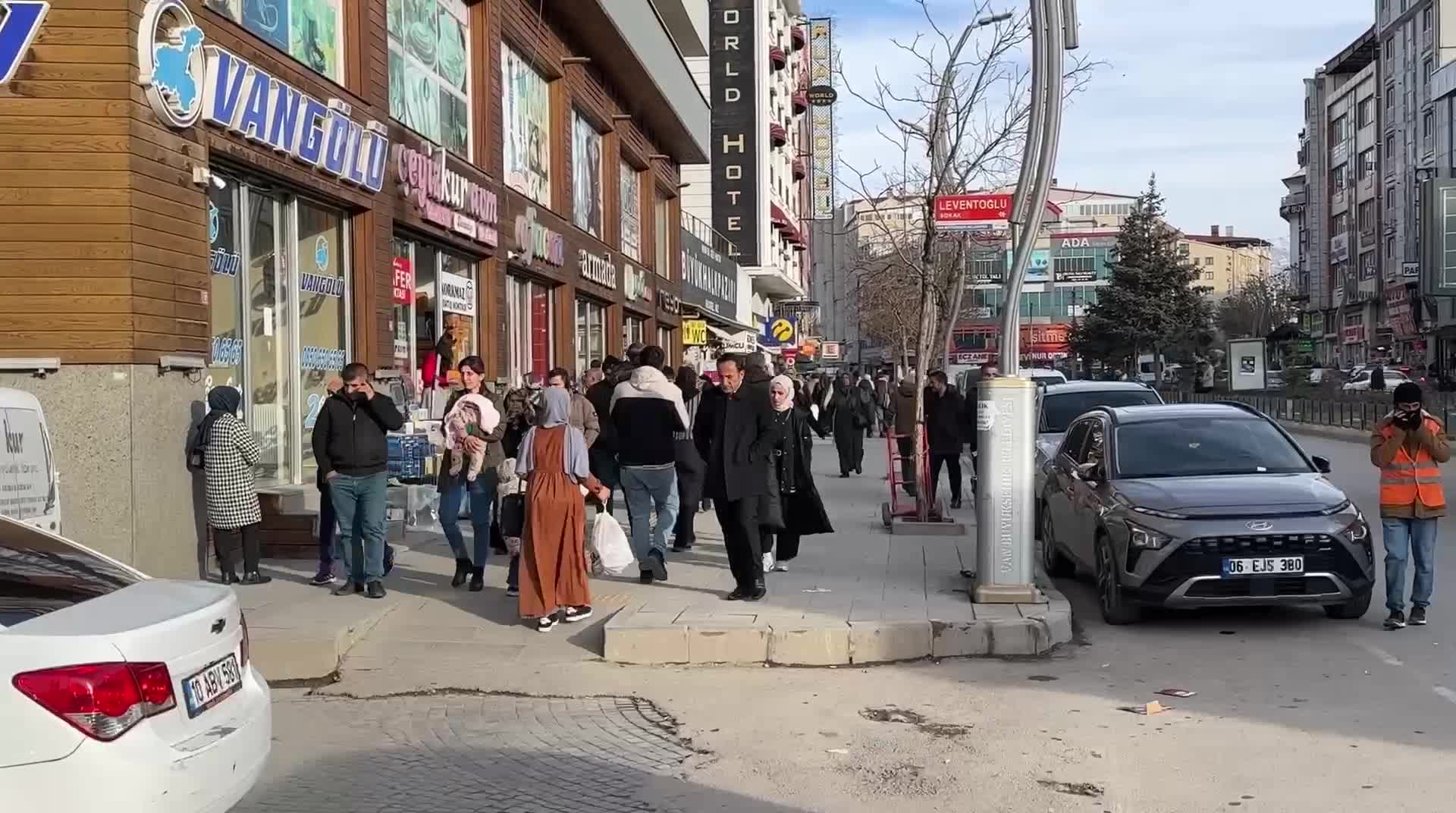 Türkiye Emlak Danışmanları Birliği Doğu Anadolu Bölge Başkanı Özdek: 12 bin lira maaşla emekliler nasıl kira ödeyecek