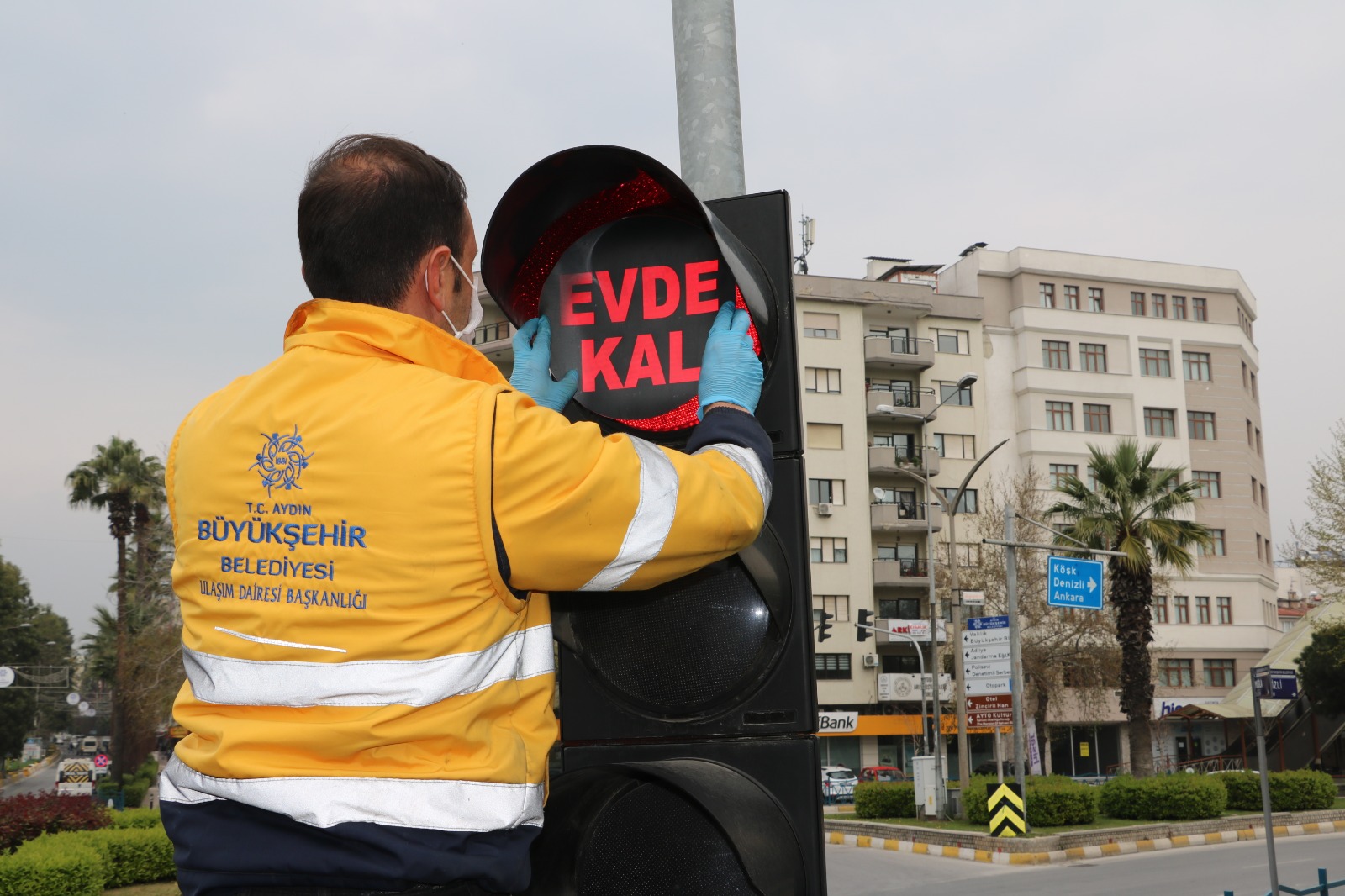 AYDIN'DA "EVDE KAL" UYARILARI ARTTIRILIYOR