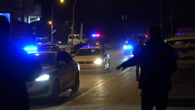 CHP Genel Başkanı Özel, Ağbaba'ya taziye ziyaretinde bulundu