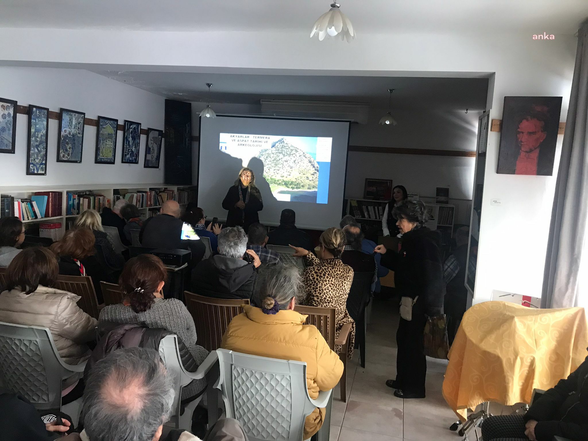 Bodrum Belediyesi'nin düzenlediği arkeoloji sunumuna vatandaşlardan ilgi