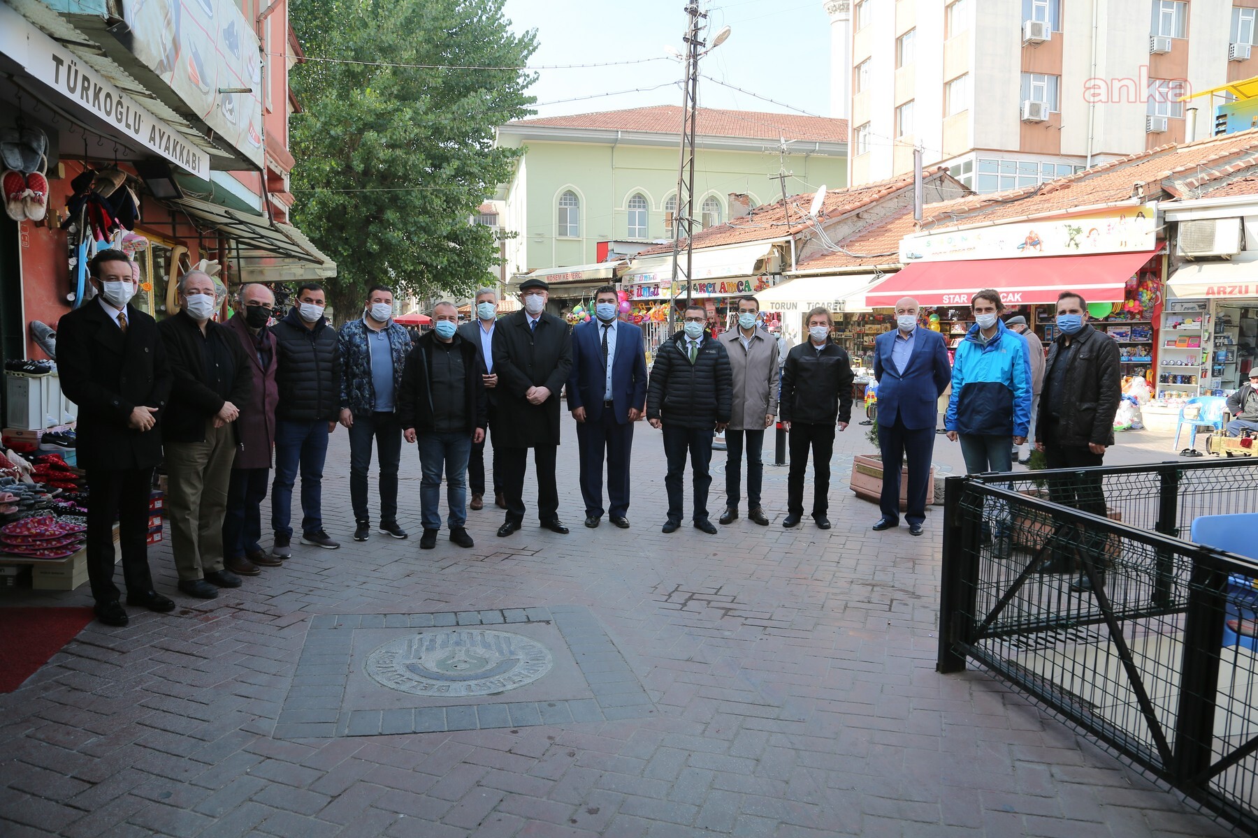ODUNPAZARI BELEDİYE BAŞKANI KURT'TAN HAMAMYOLU ESNAFINA: ÖRGÜTLENİN GELİN SORUNLARI BİRLİKTE ÇÖZELİM