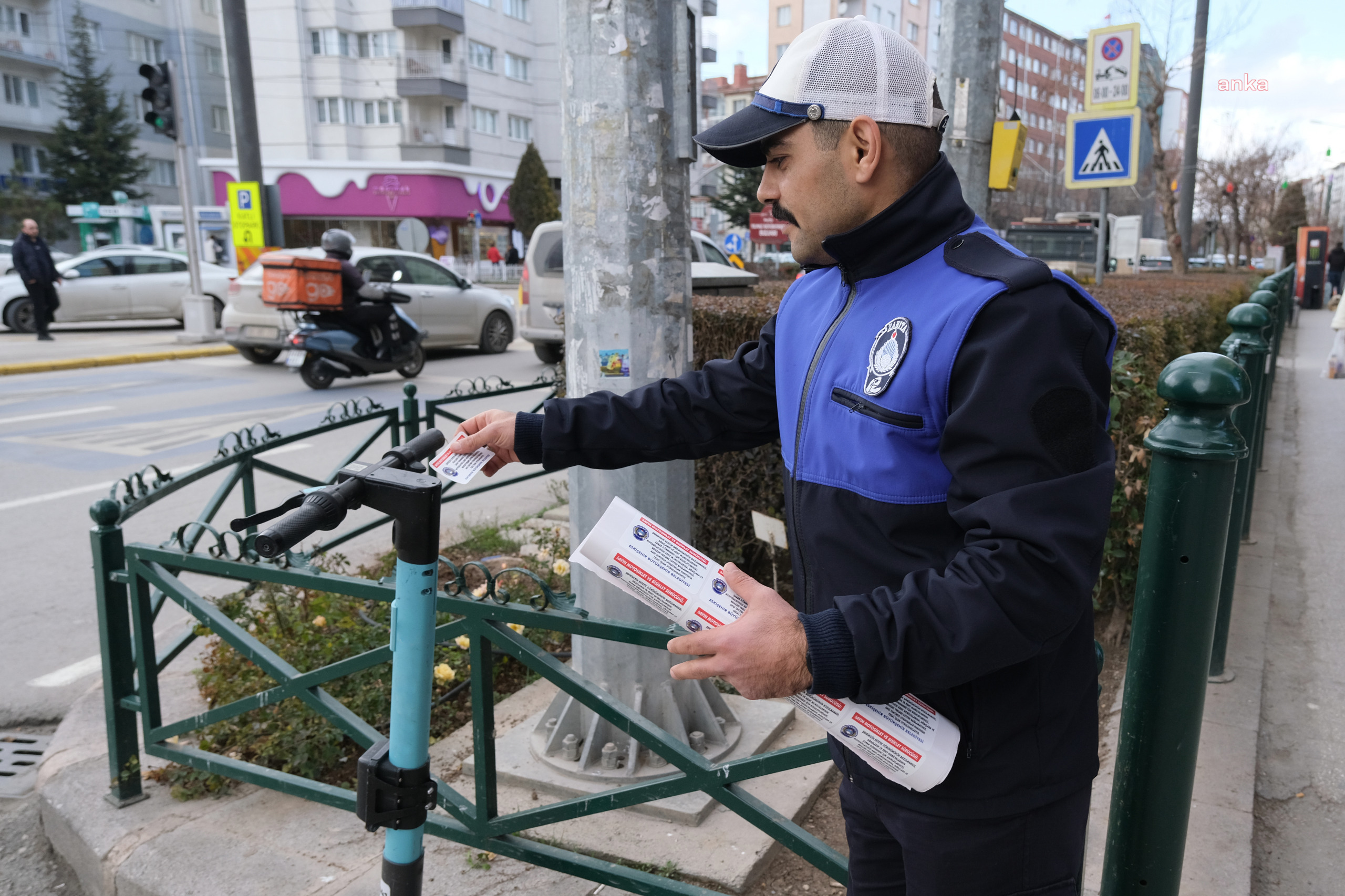 Eskişehir Büyükşehir Belediyesi zabıta ekipleri, denetimlerini sürdürüyor