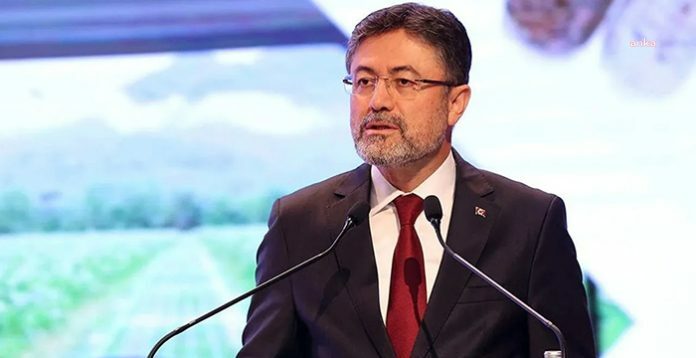 Tarım Bakanı Yumaklı: “Sucul biyoçeşitliliğimizin korunması amacıyla istilacı türlere karşı mücadelemiz kararlılıkla devam edecek”