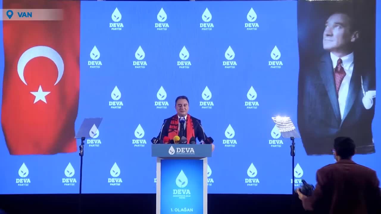 BABACAN: "İKTİDARI KAYBETMEMEK İÇİN HER ŞEYİ YAPIYORLAR"