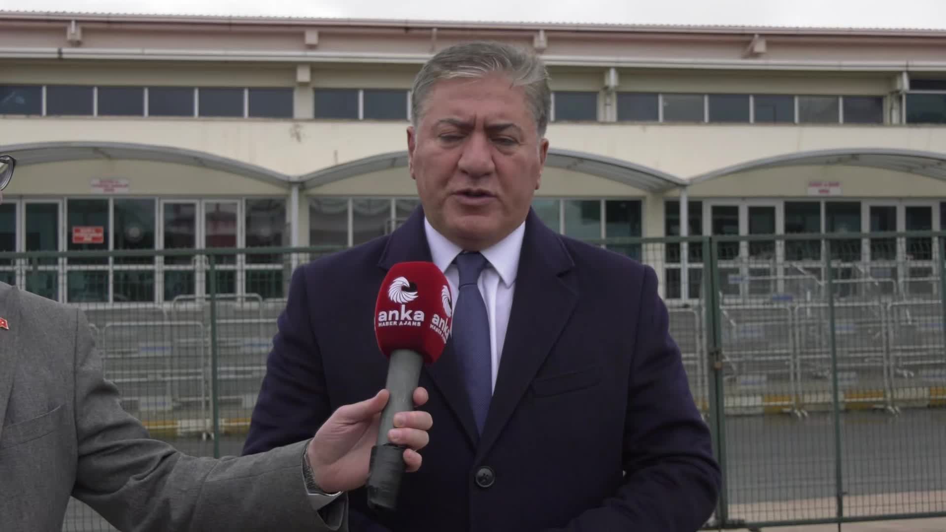 CHP'li Murat Emir;  Ahmet Özer, Tayfun Kahraman, Can Atalay ve Osman Kavala'yı ziyaret etti