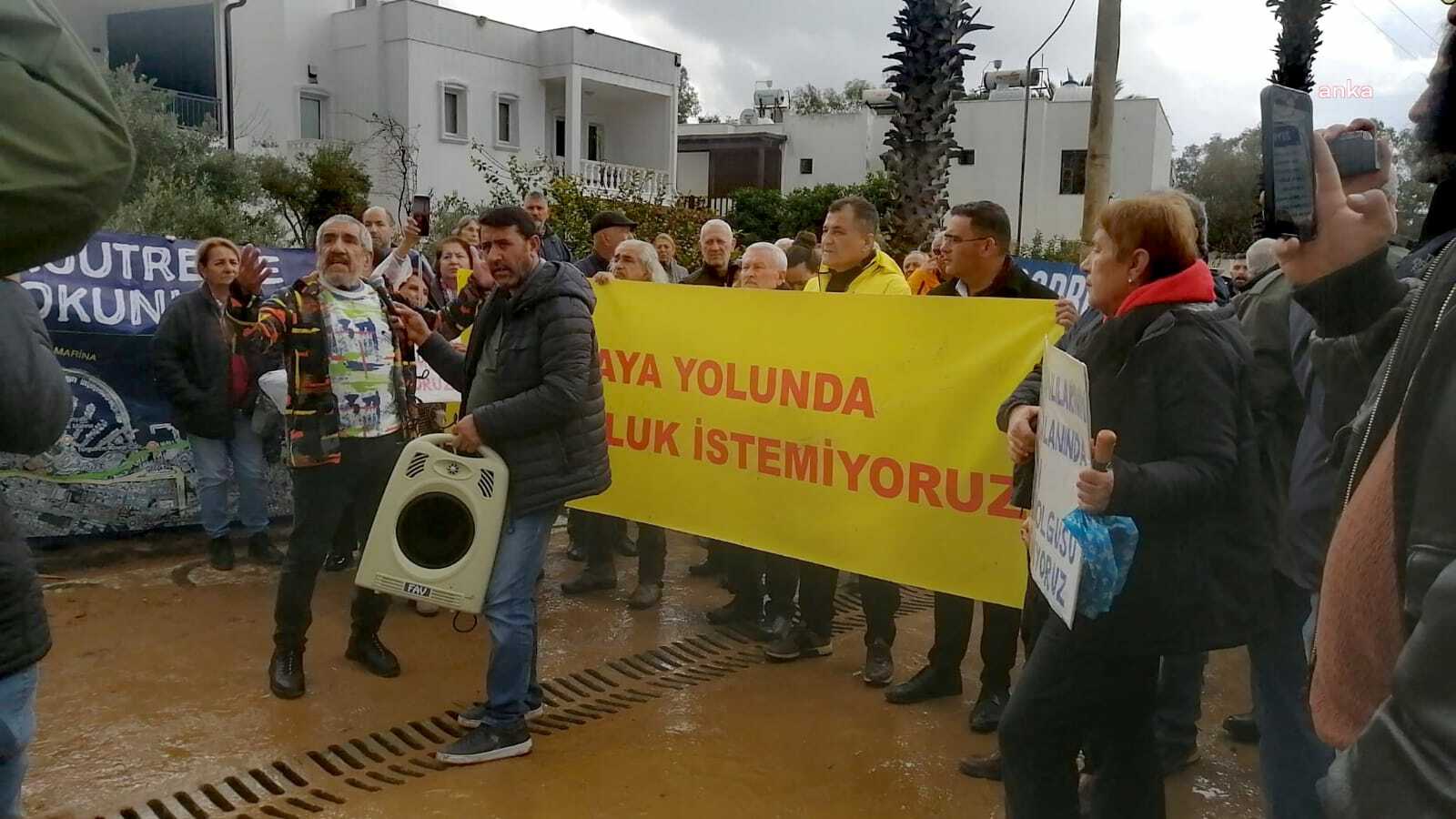 Bodrum Turgutreis’te yapılmak istenen Sahil Güvenlik Limanına tepki
