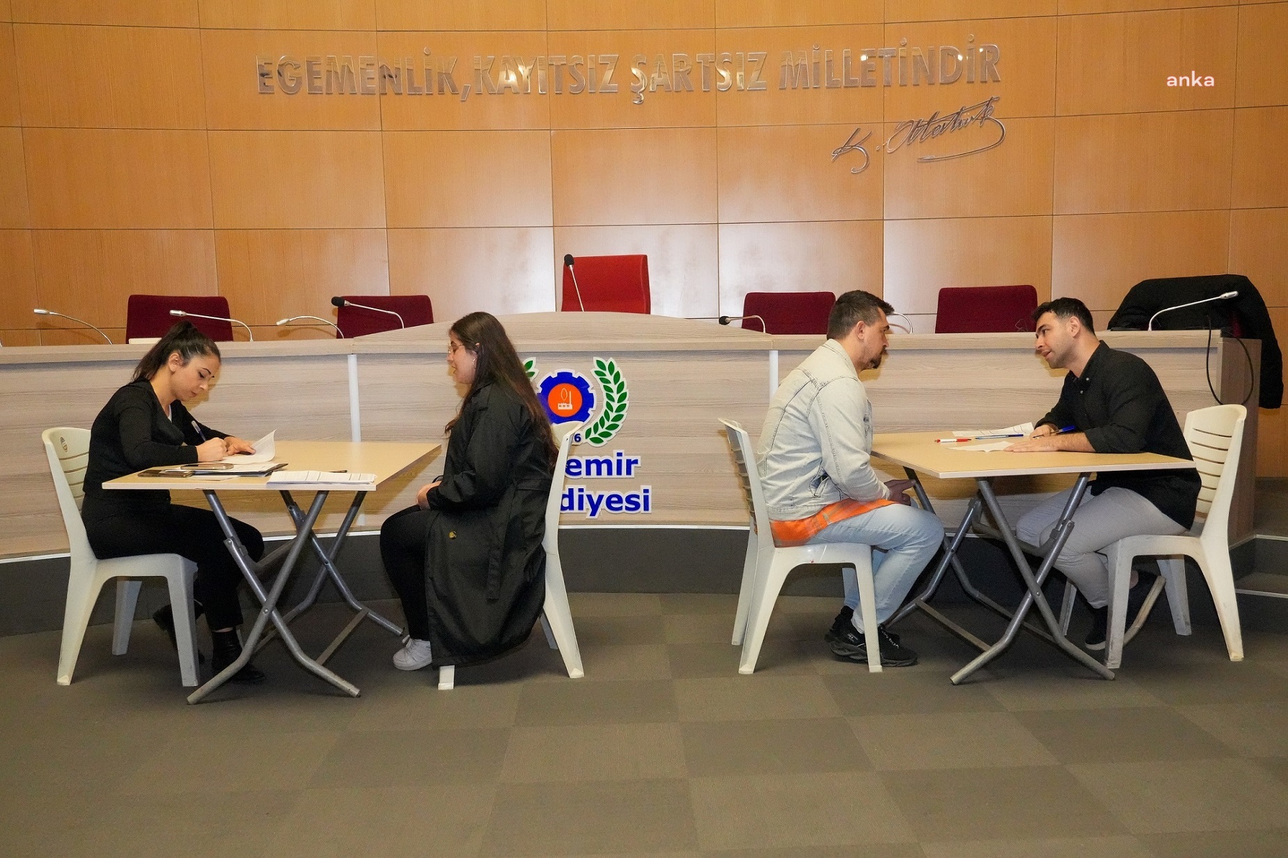 Gaziemir Belediyesi CV Bank sayesinde bin 35 kişi yeni işine kavuştu