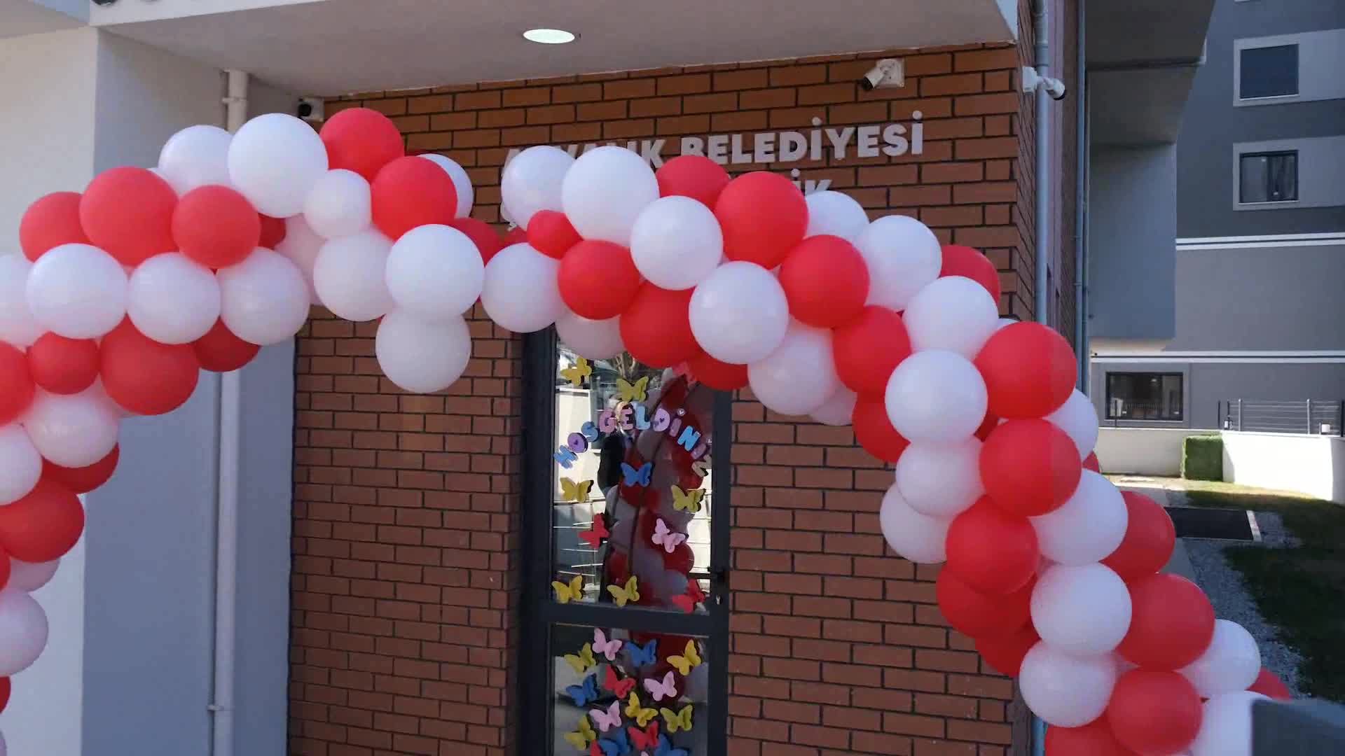 Ayvalık Belediyesi, 'Yuvamız Ayvalık Çocuk Etkinlik Merkezi'ni hizmete açtı