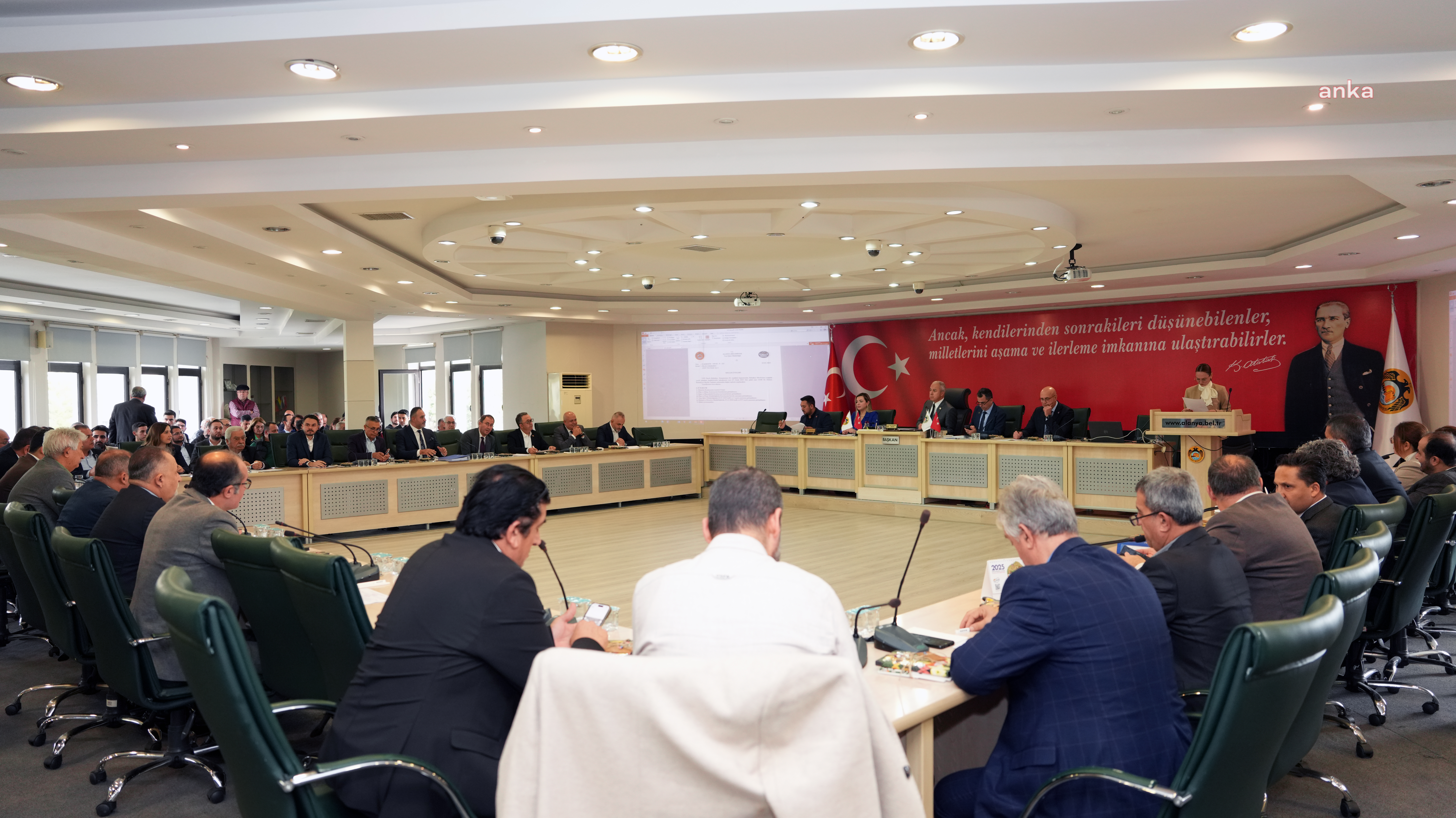 Alanya Belediye Başkanı Özçelik: "SGK’ya 96 milyon 800 bin lira prim borcu üretilmiş, 90 milyonunu ödedik"