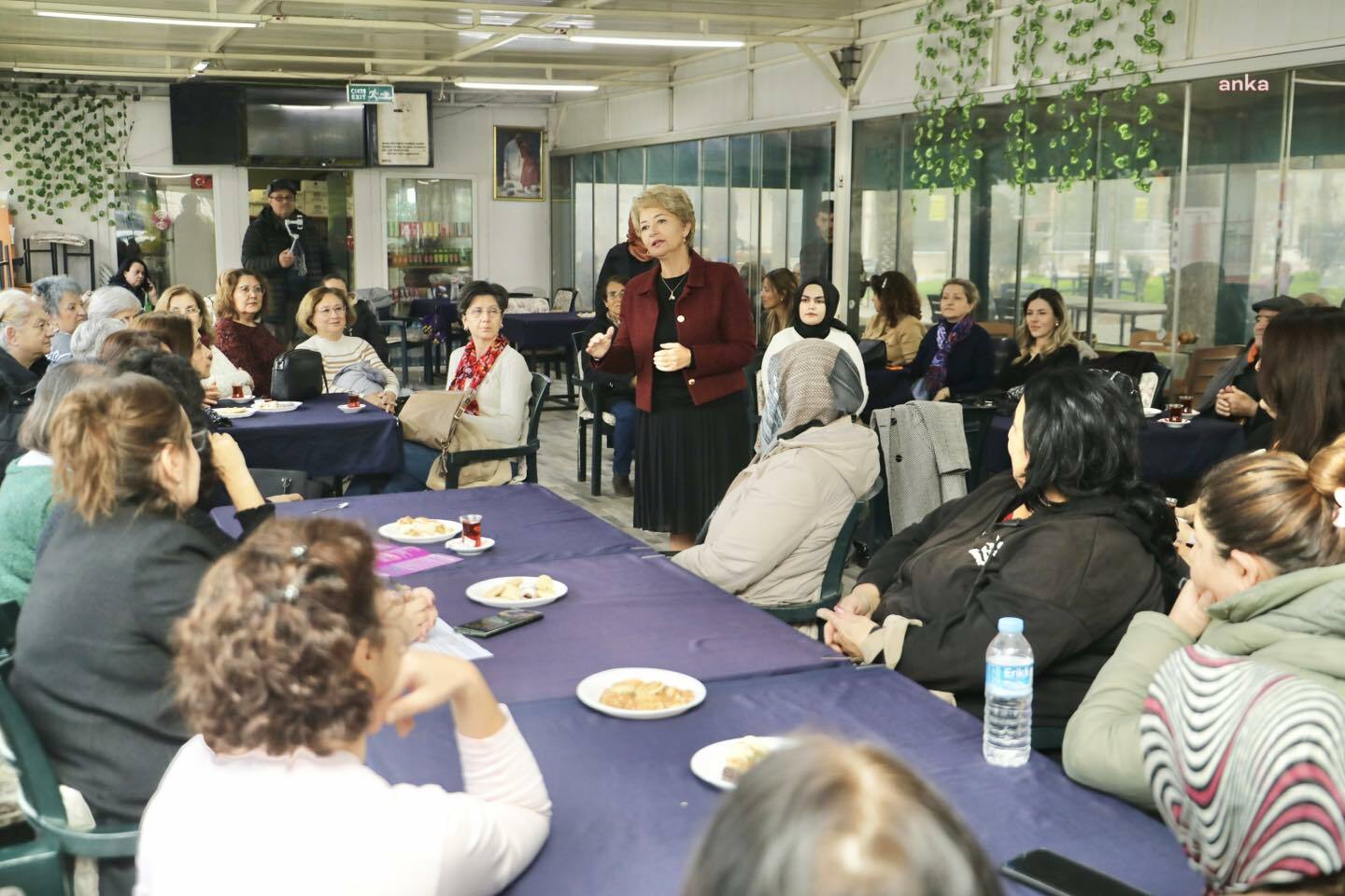 Burhaniye Belediyesi tarafından düzenlenen 'Kadın Buluşmaları' devam ediyor