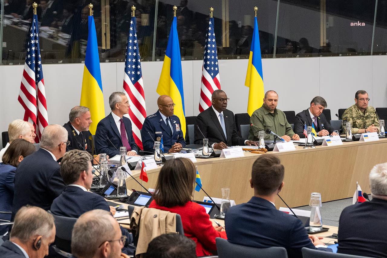 Pentagon, NATO'nun Ukrayna'ya 2027'ye kadar askeri yardım sağlamasını sağlayacak bir plan üzerinde çalıştıklarını açıkladı