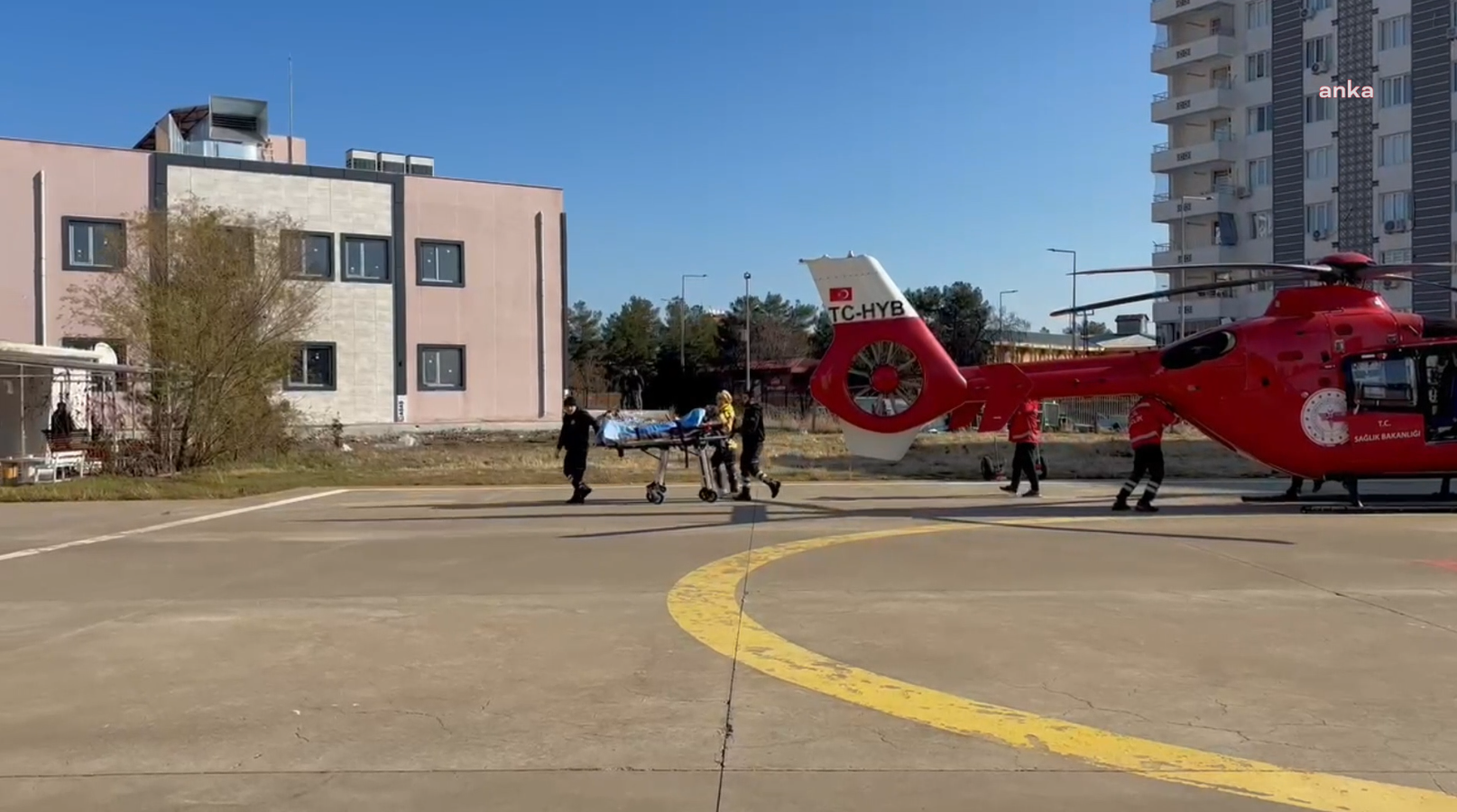 Diyarbakır'da lösemi hastası ambulans helikopterle hastaneye ulaştırıldı