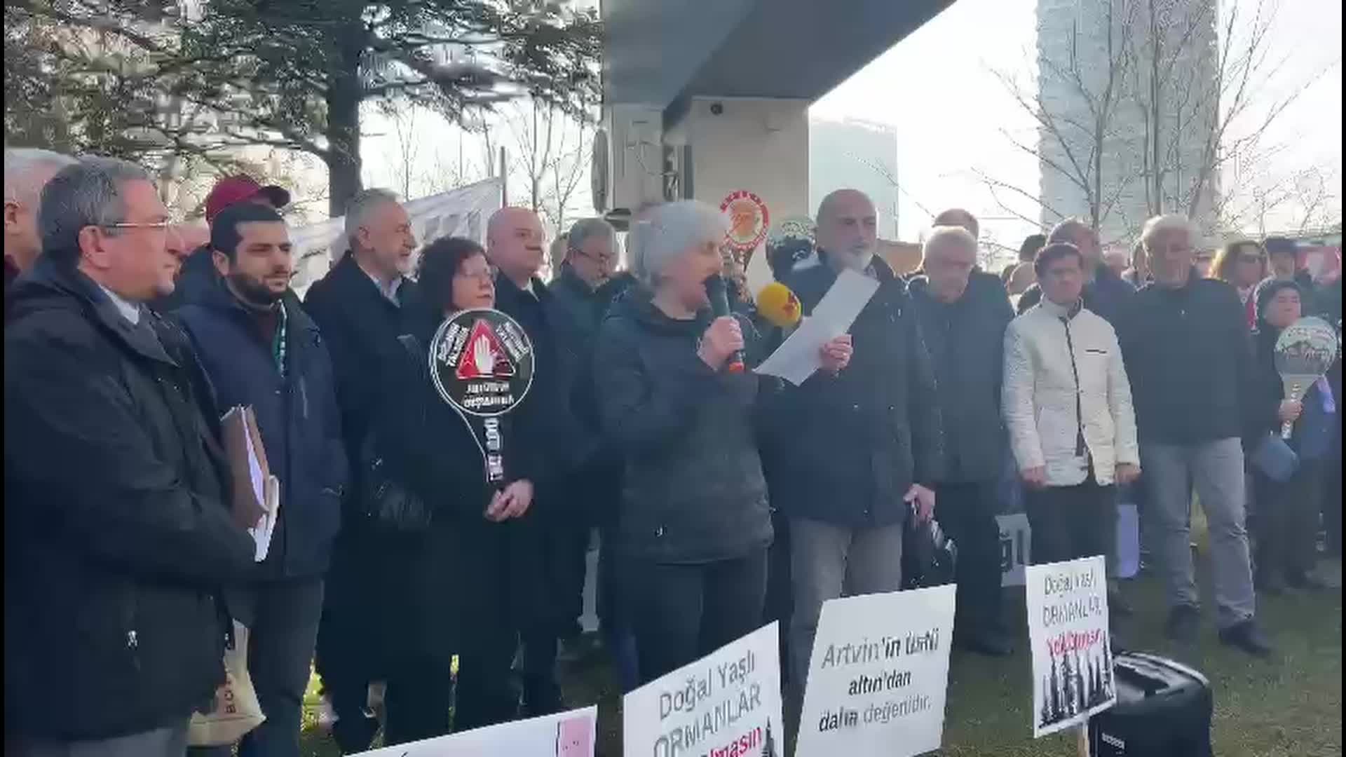 Yeşil Artvin Derneği: "Artvin Cerattepe'de kurulmak istenen maden projesinden vazgeçin"