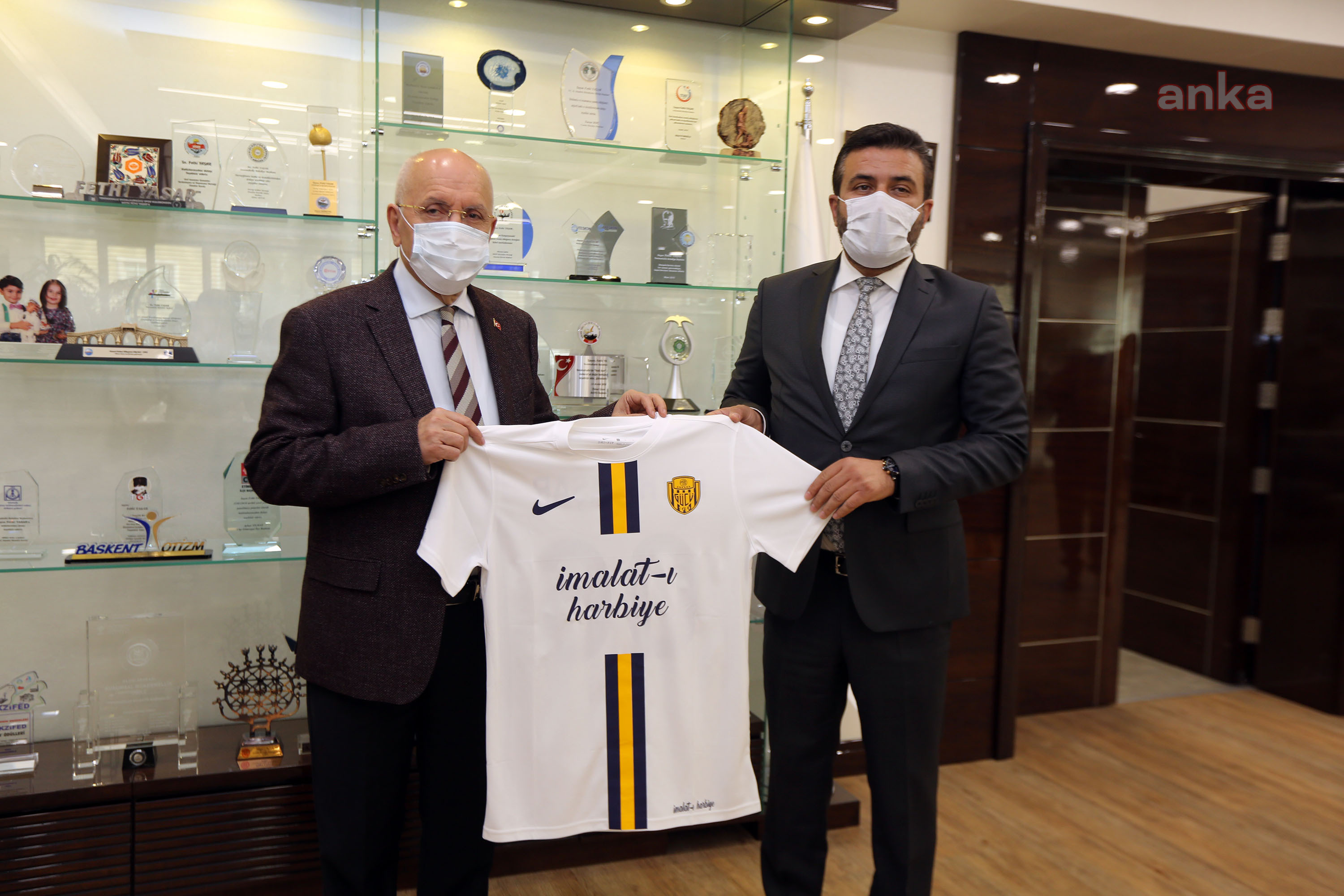 YAŞAR “YATIRIMIN TÜRK FUTBOLCUSUNA YAPILMASI GEREKİYOR”