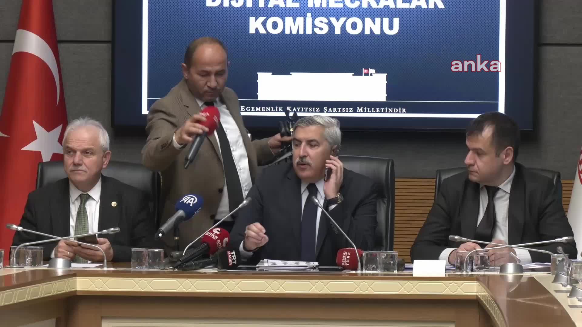 TBMM’de yine “açık mikrofon" kazası… Toplantı yeter sayısını bulamayan Komisyon Başkanı Yayman’ın sitemi mikrofonlara yansıdı