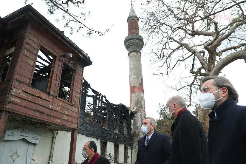 CUMHURBAŞKANI ERDOĞAN, TARİHÎ VANİKÖY CAMİİ’NDE İNCELEMELERDE BULUNDU
