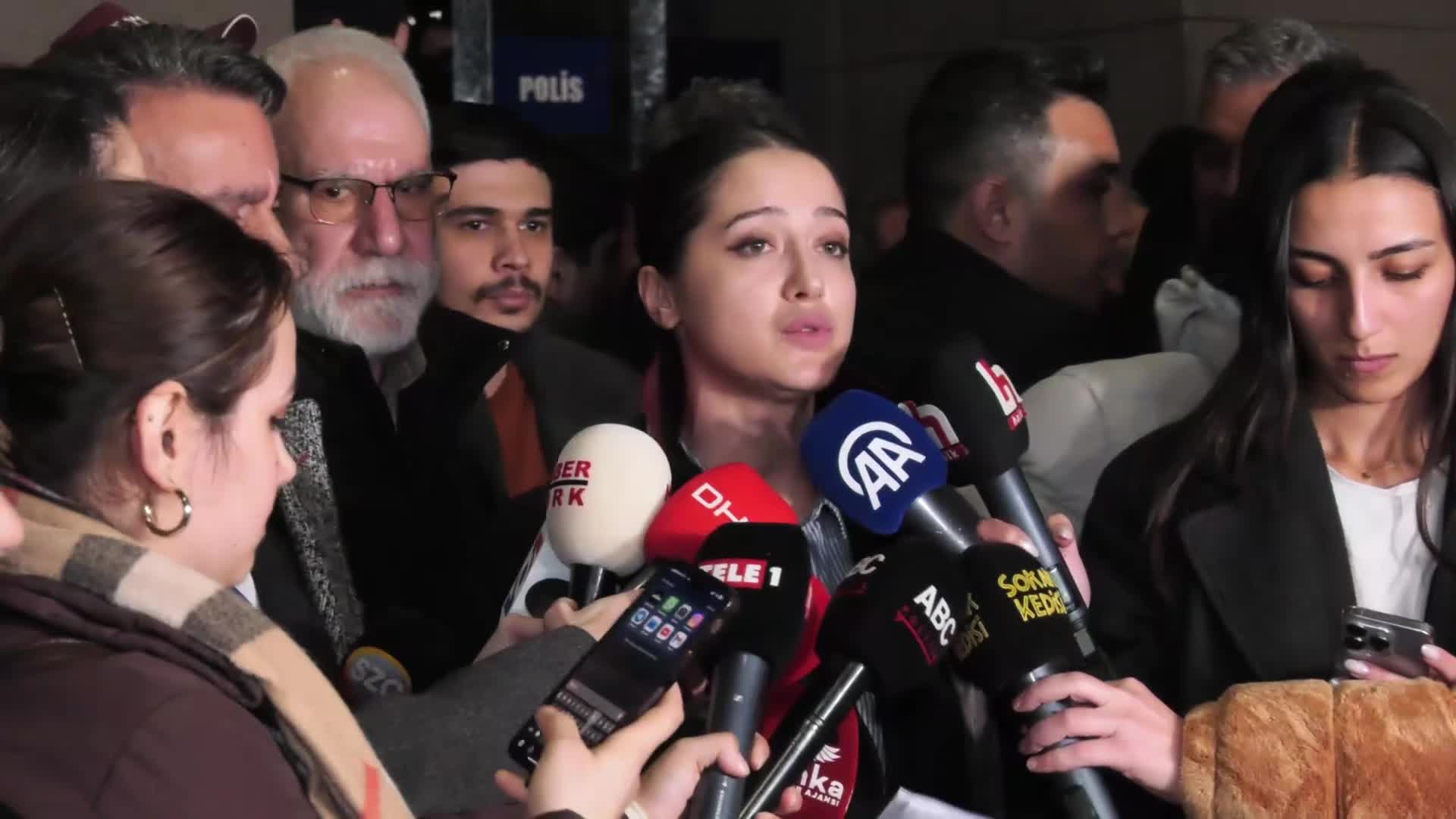 Avukatı Sevdagül Tunçer tutuklanan Ümit Özdağ'ın notunu paylaştı: Tek endişem rahmetli Kaşif Kozinoğlu gibi suikasta uğramak