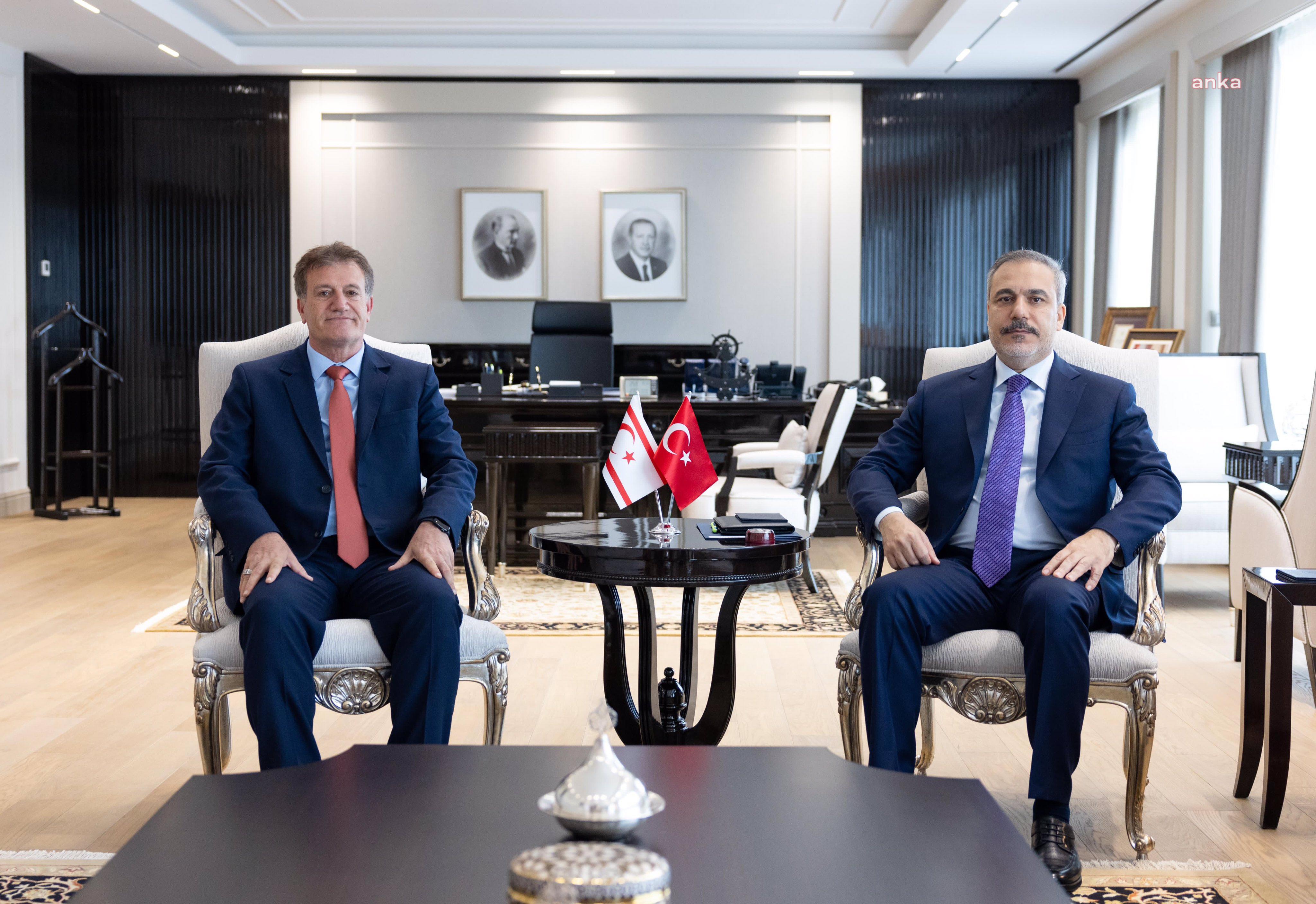 Dışişleri Bakanı Fidan, KKTC Bayındırlık ve Ulaştırma Bakanı Arıklı ile görüştü