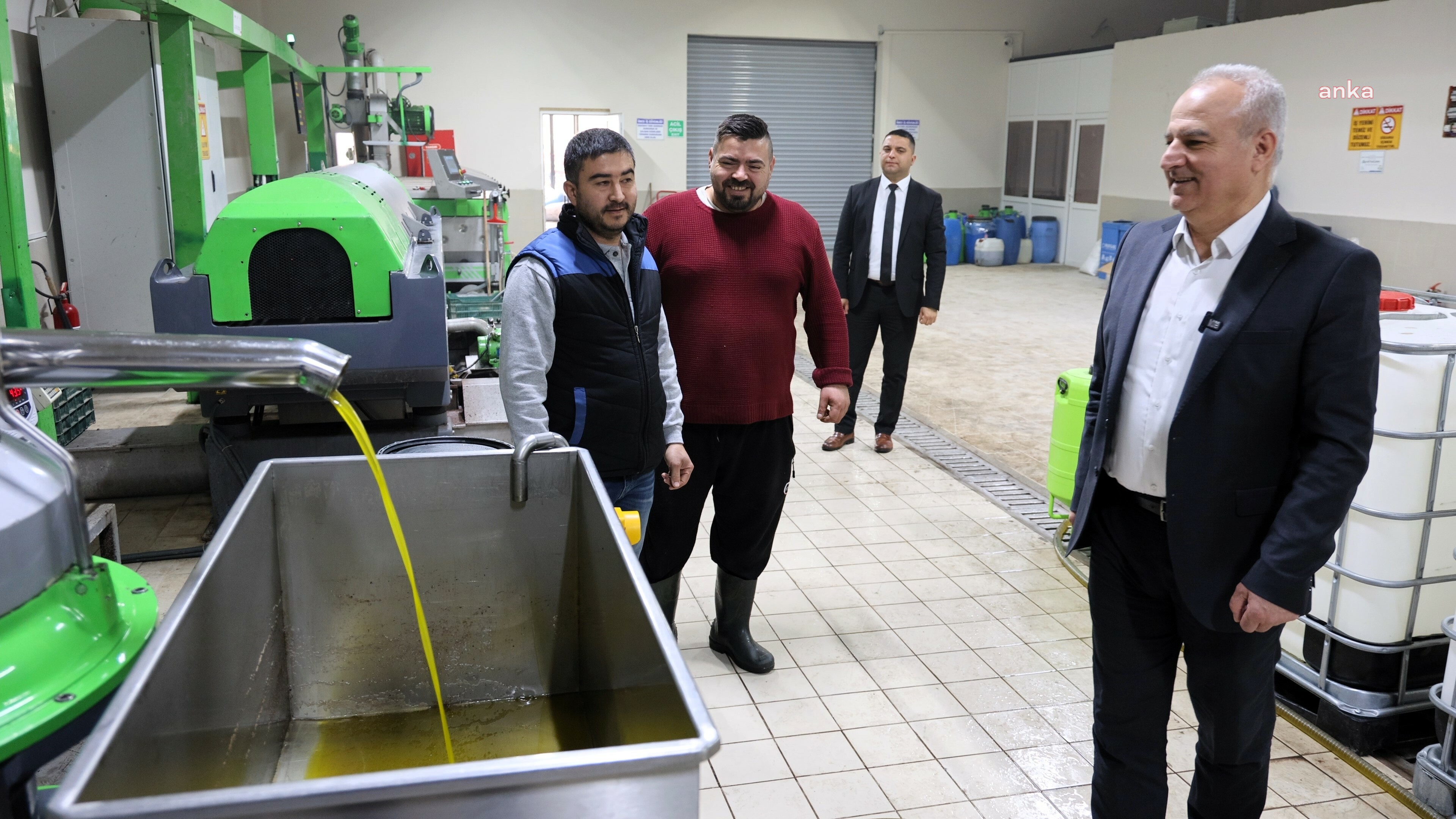 Çine Belediye Başkanı Kıvrak’tan Topçam Madran Zeytinyağı Fabrikası’na ziyaret