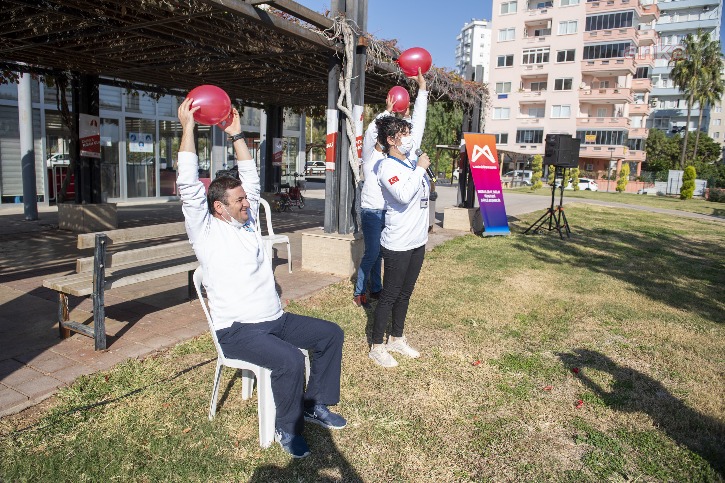 MERSİN BÜYÜKŞEHİR'DEN YENİŞEHİR VE TARSUS EMEKLİ EVİ’NDE KOAH EĞİTİMİ