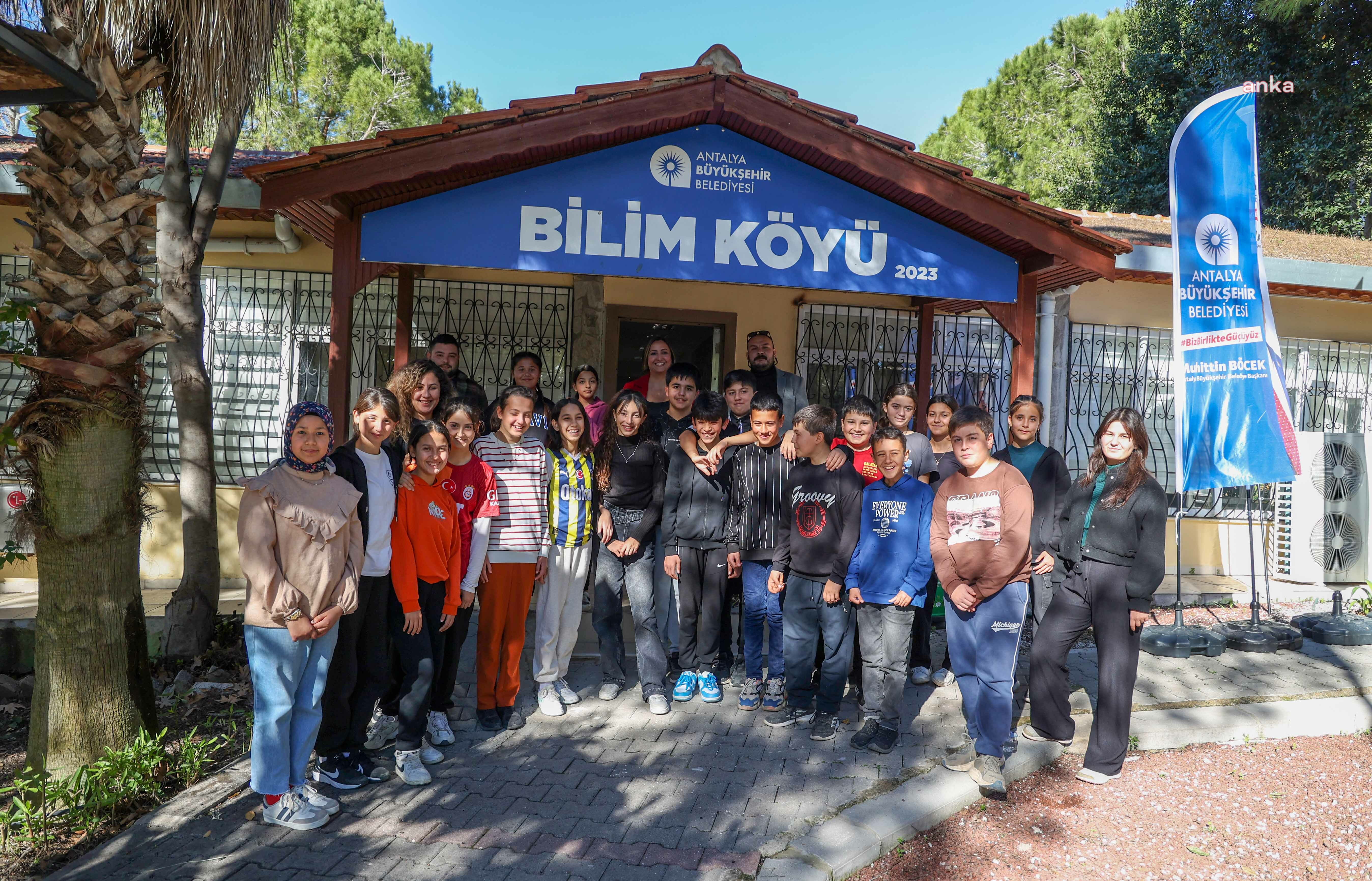 Antalya Büyükşehir Belediyesi Serik Bilim Köyü'nde yarıyıl tatili etkinliği
