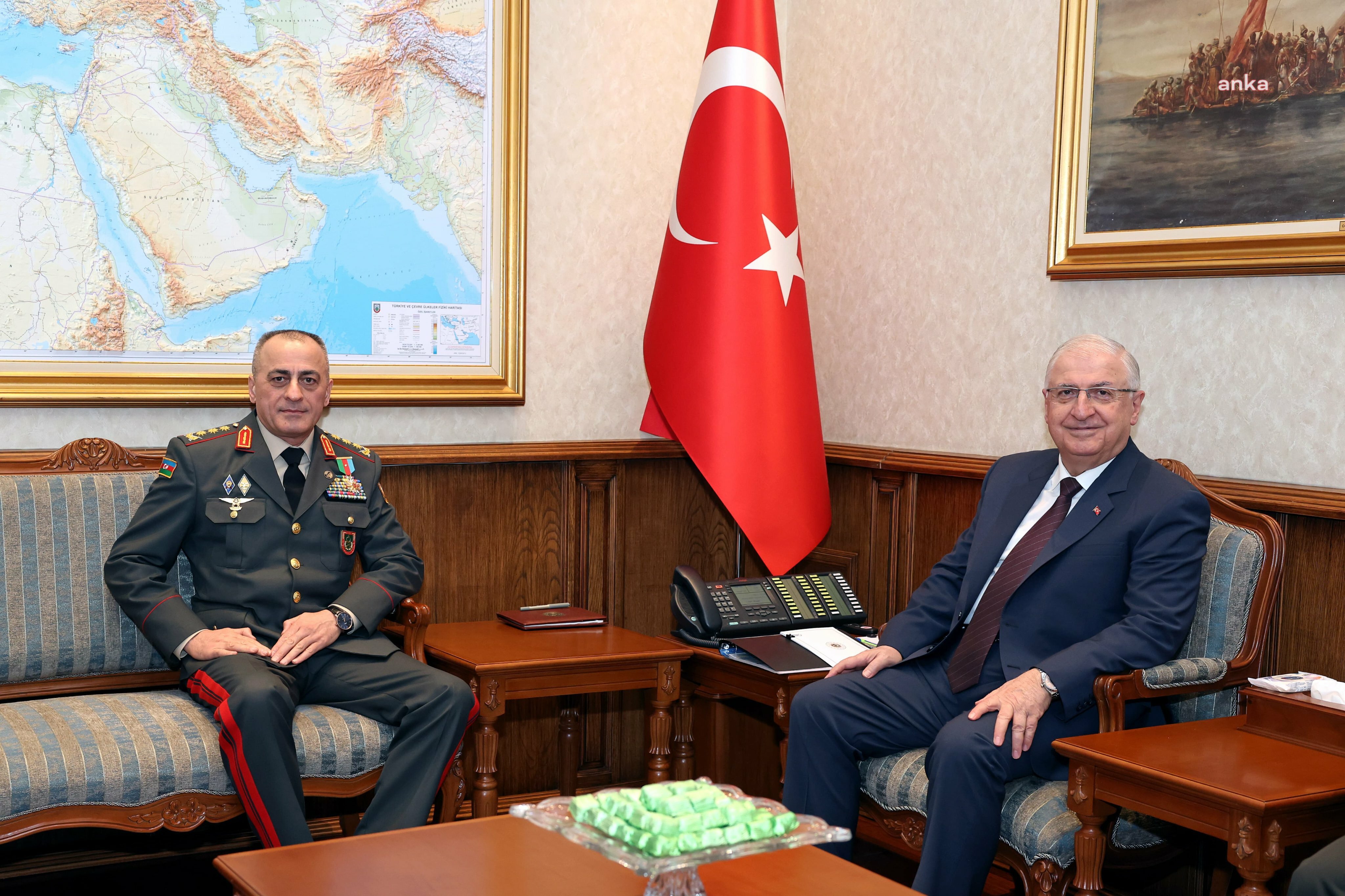 Milli Savunma Bakanı Güler, Azerbaycan Kara Kuvvetleri Komutanı Mirzeyev’i kabul etti