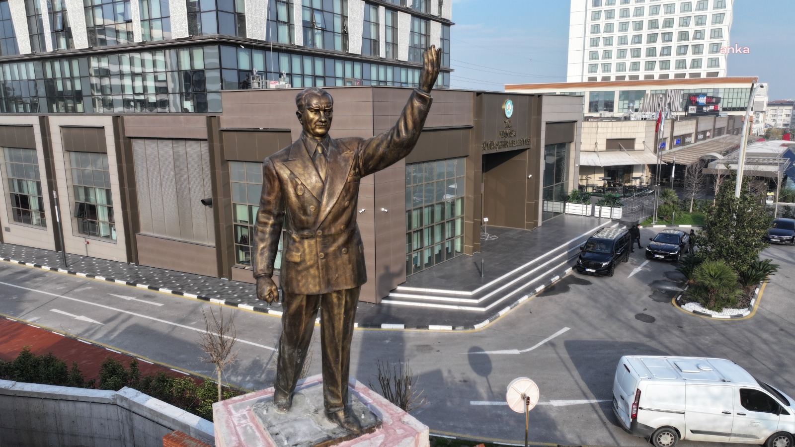 Atatürk heykeli, Manisa Kurtuluş Müzesi’nden halkı selamlayacak