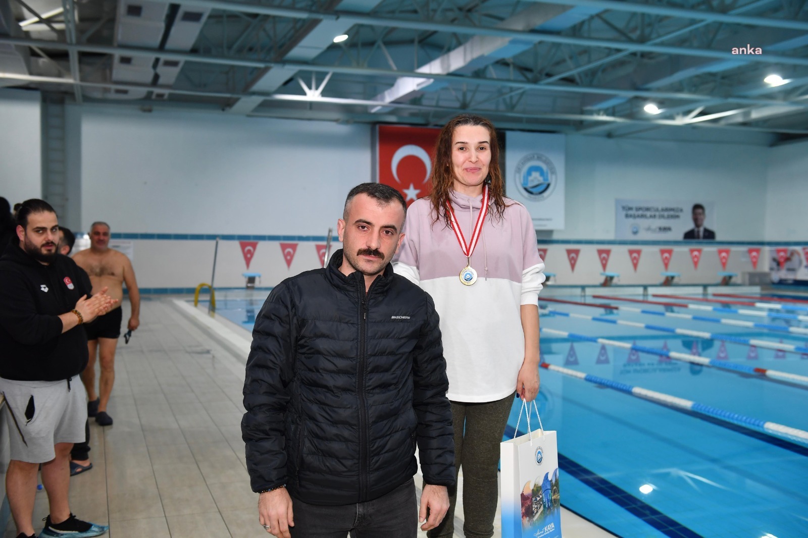 Ortahisar Belediyesi'nin düzenlediği Master Yüzme Yarışı'nda dereceye girenler belli oldu