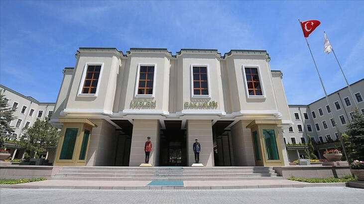 İÇİŞLERİ BAKANLIĞI BEKLENEN GENELGEYİ YAYINLADI: SAHİLLERDE BALIK TUTMAK DA YASAK