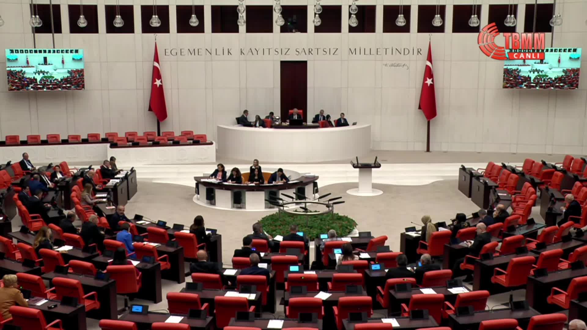 TBMM Genel Kurulu... CHP Grup Başkan Vekili Emir'den FETÖ hatırlatması: "Bugün aparat olarak kullandığınız savcılar da bir gün gelecek yargılanacaklar"