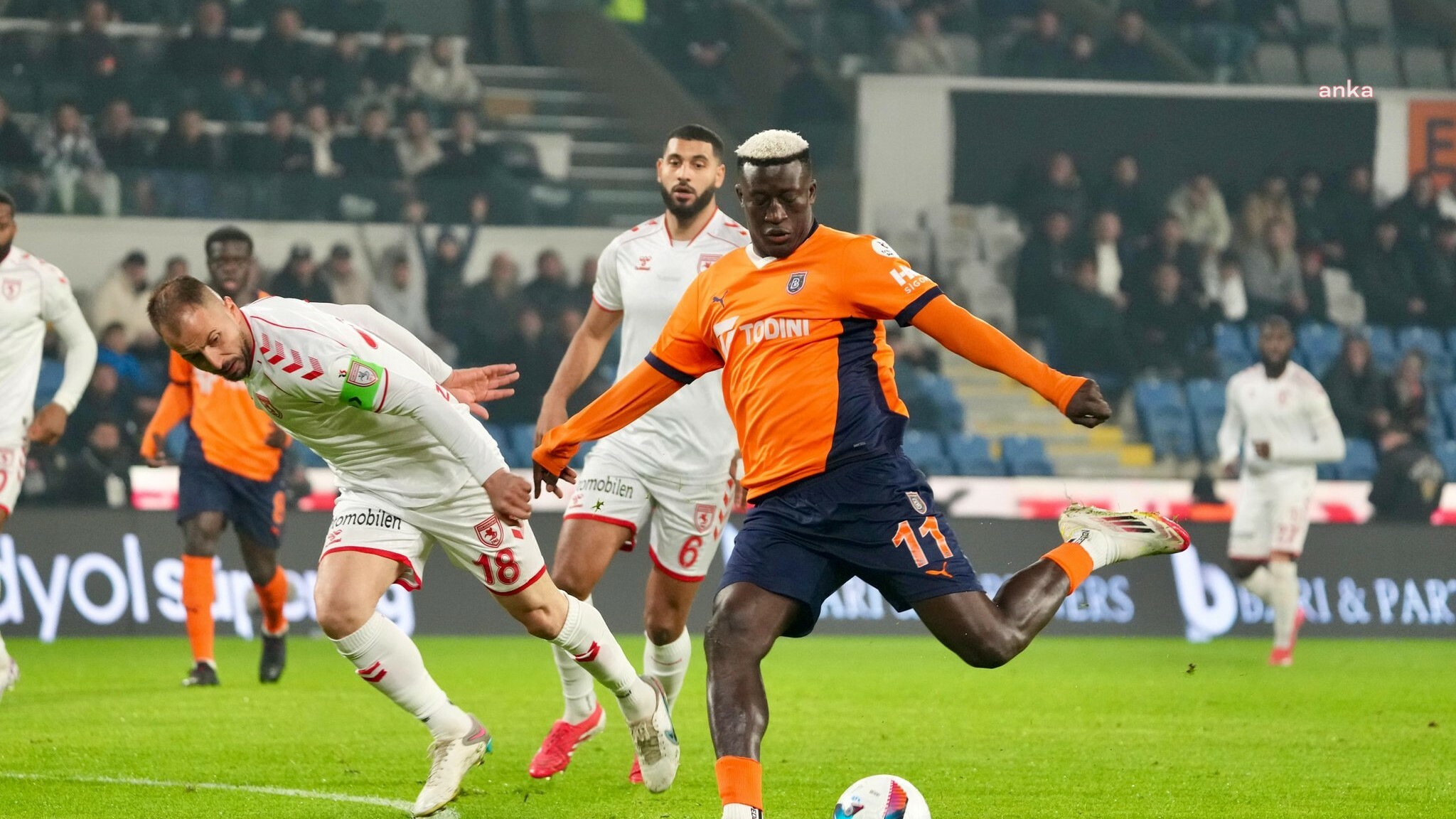 Başakşehir konuk ettiği Samsunspor’u 4-0 mağlup etti