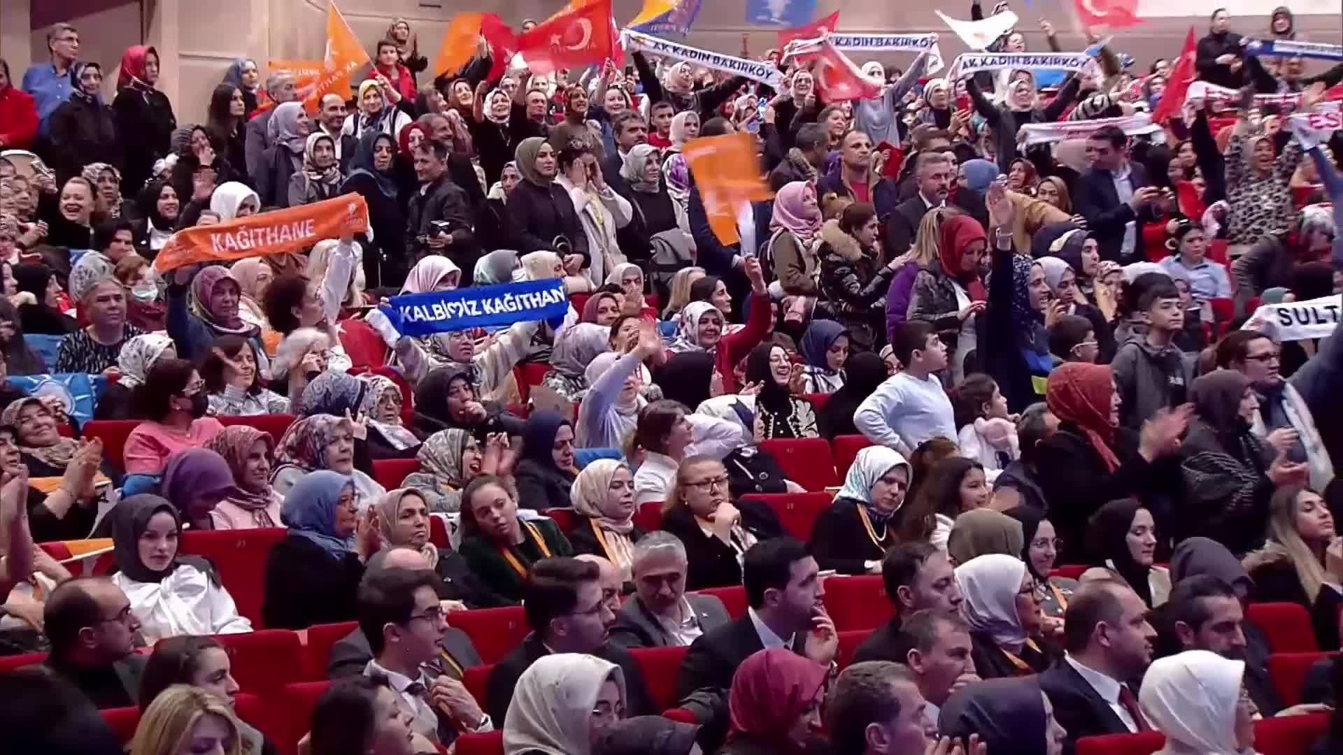 Cumhurbaşkanı Erdoğan: Hep birlikte 2028 Cumhurbaşkanlığı ve 2029 Mahalli İdareler seçimlerine çok sıkı hazırlanmak mecburiyetindeyiz