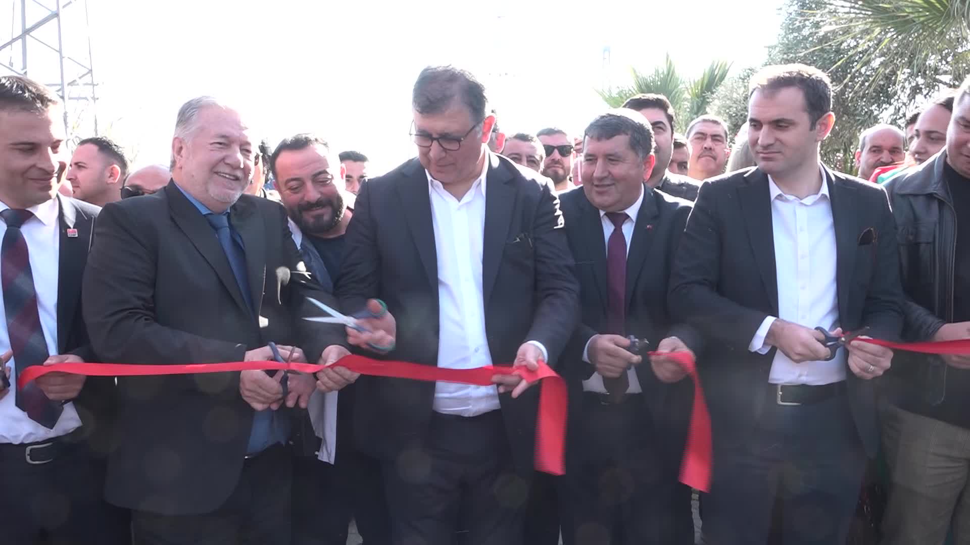İzmir Bayındır’da Nergis ve Kuru Çiçek Festivali düzenlendi: Üreticilerden Cemil Tugay'a ‘destek’ teşekkürü