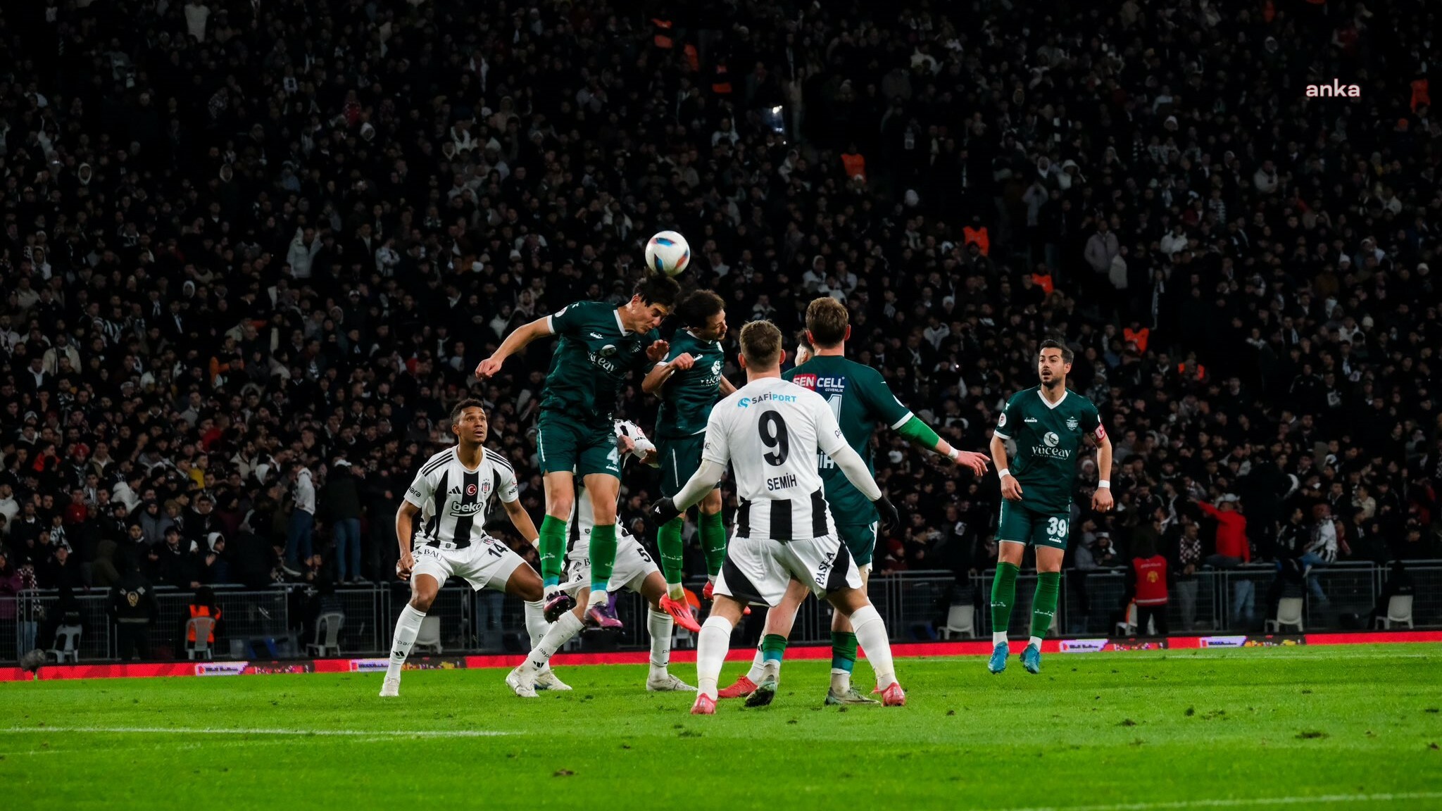 Beşiktaş, Kırklarerlispor'u 2-0 mağlup etti