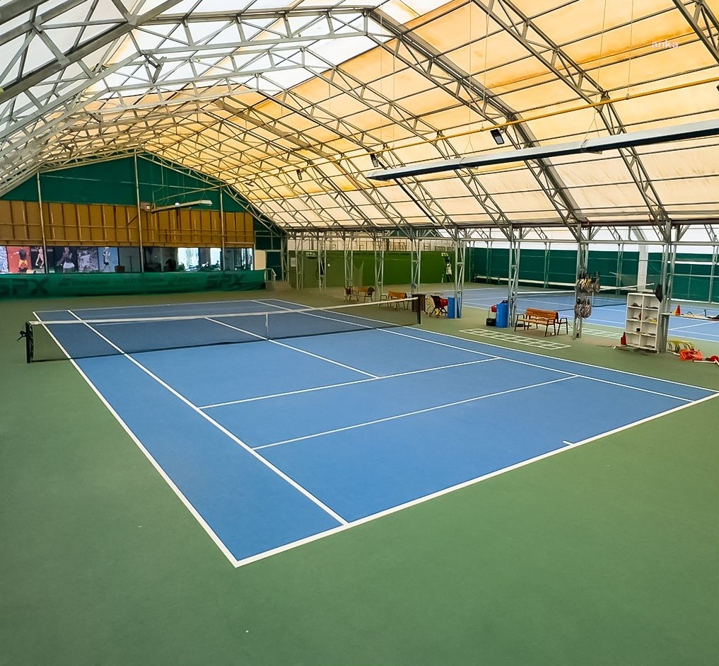 Eskişehir Büyükşehir Belediyesi'nden "8 Mart Kadınlar Tenis Turnuvası"