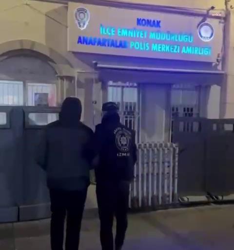 İzmir'de hakkında kesinleşmiş hapis cezası bulunan 2 zanlı yakalandı