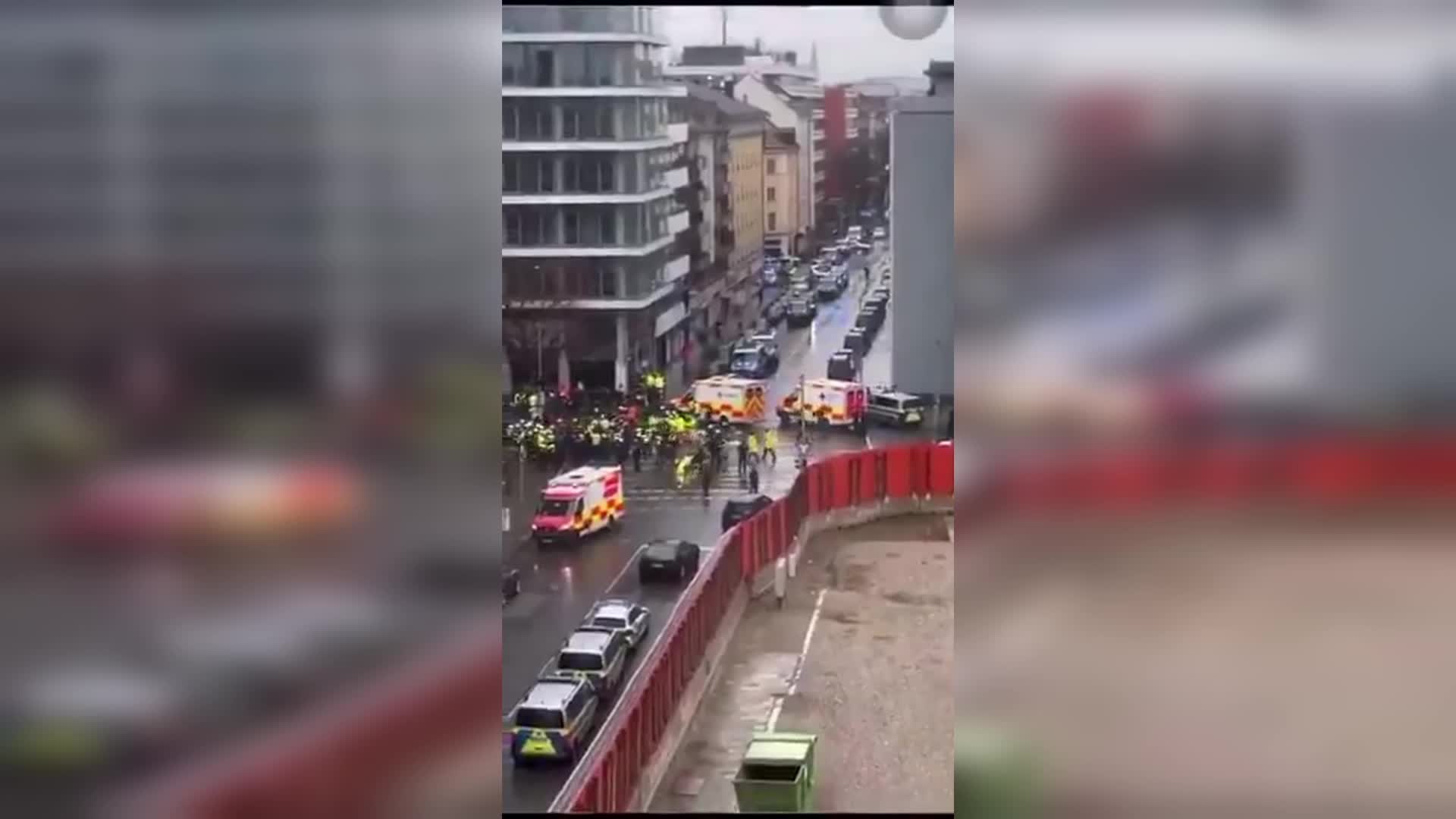 Münih Güvenlik Konferansı'ndan bir gün önce Münih'te bir sürücü kalabalığın arasına daldı: En az 20 kişi yaralandı