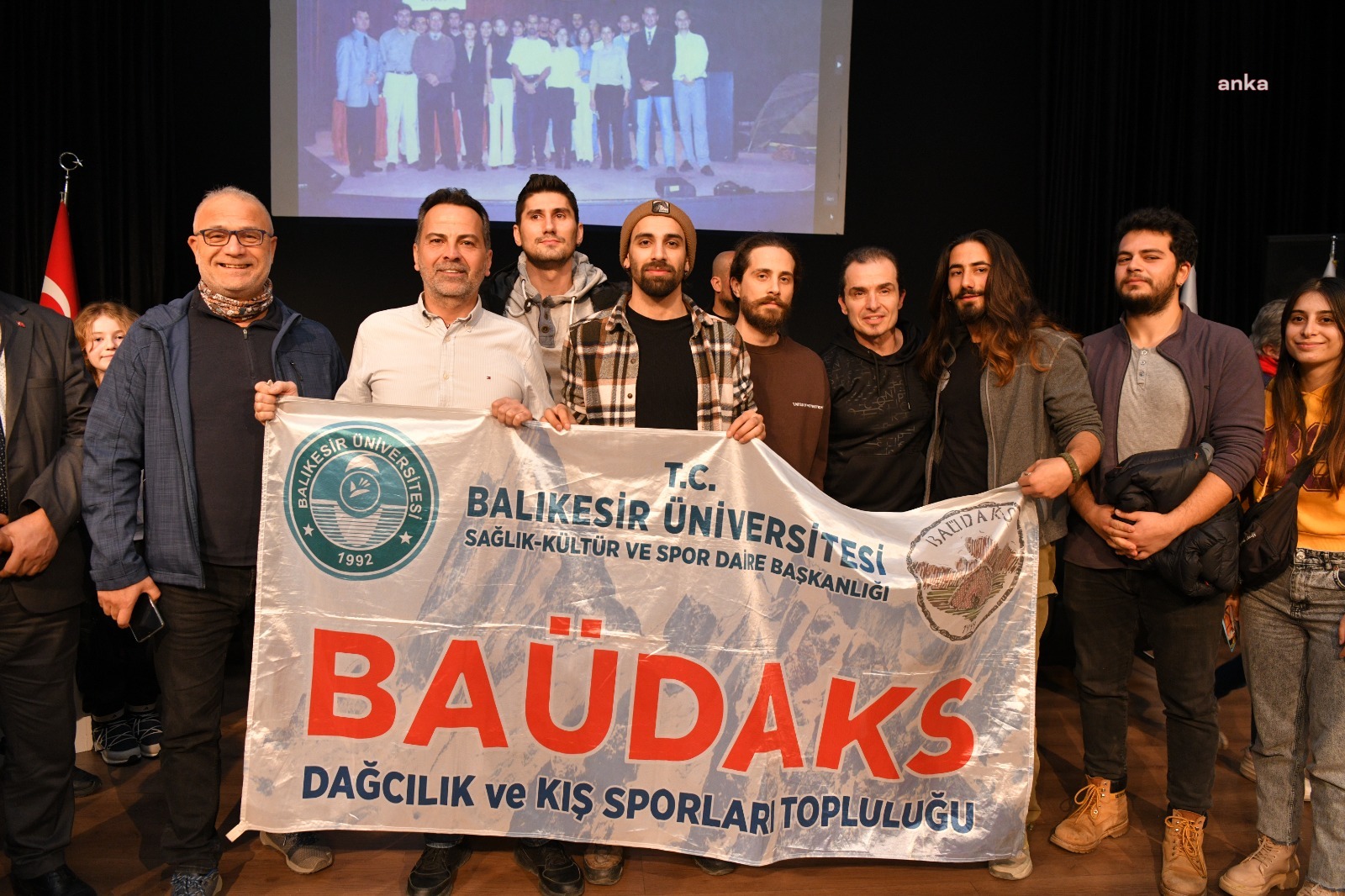 Nasuh Mahruki: "İlk 72 saat boyunca devlet yetişemeyebilir, kendi başımızın çaresine bakmamız gerekebilir"
