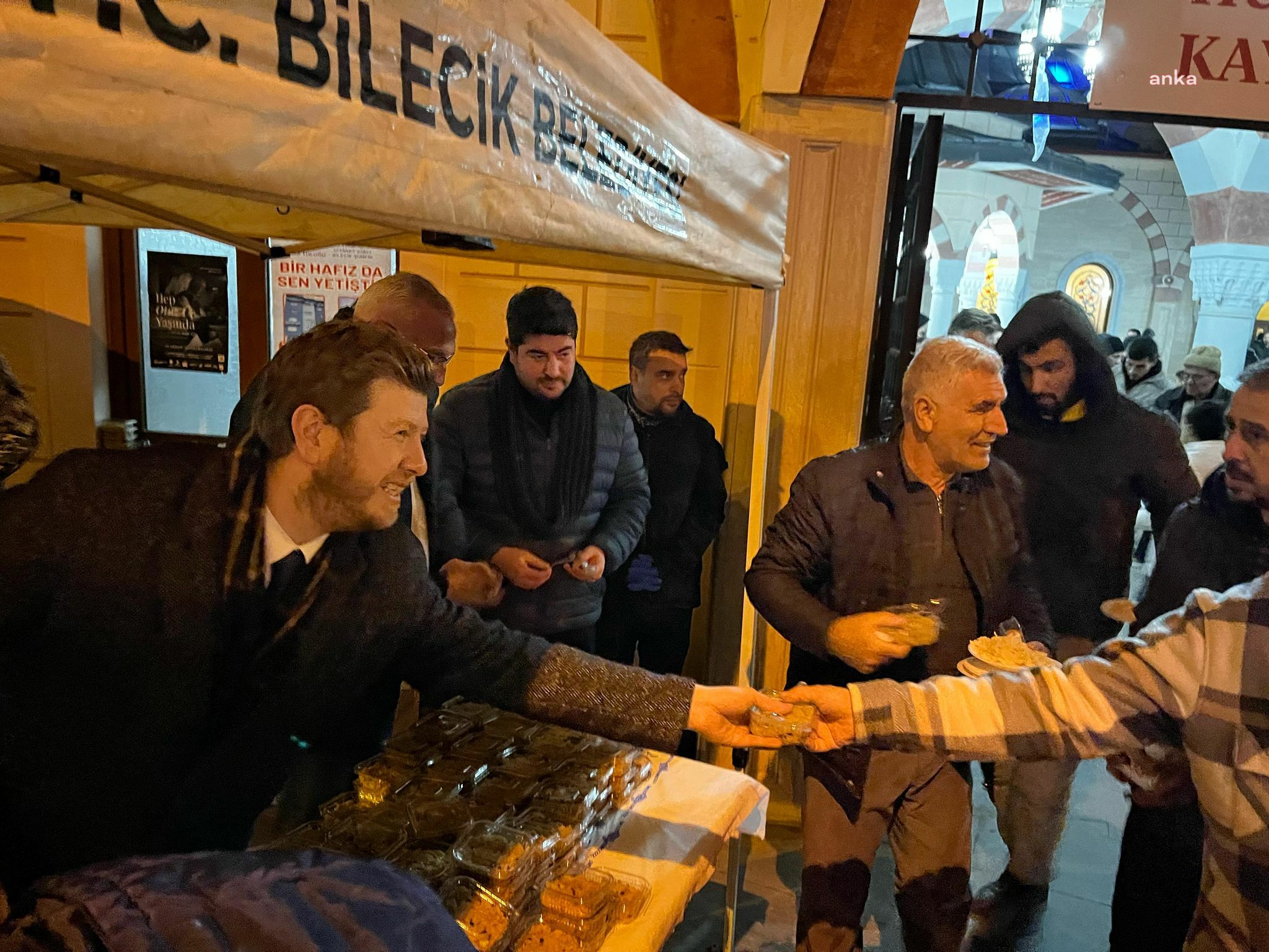 Bilecik Belediyesi’nden Berat Kandili dolayısıyla helva ikramı